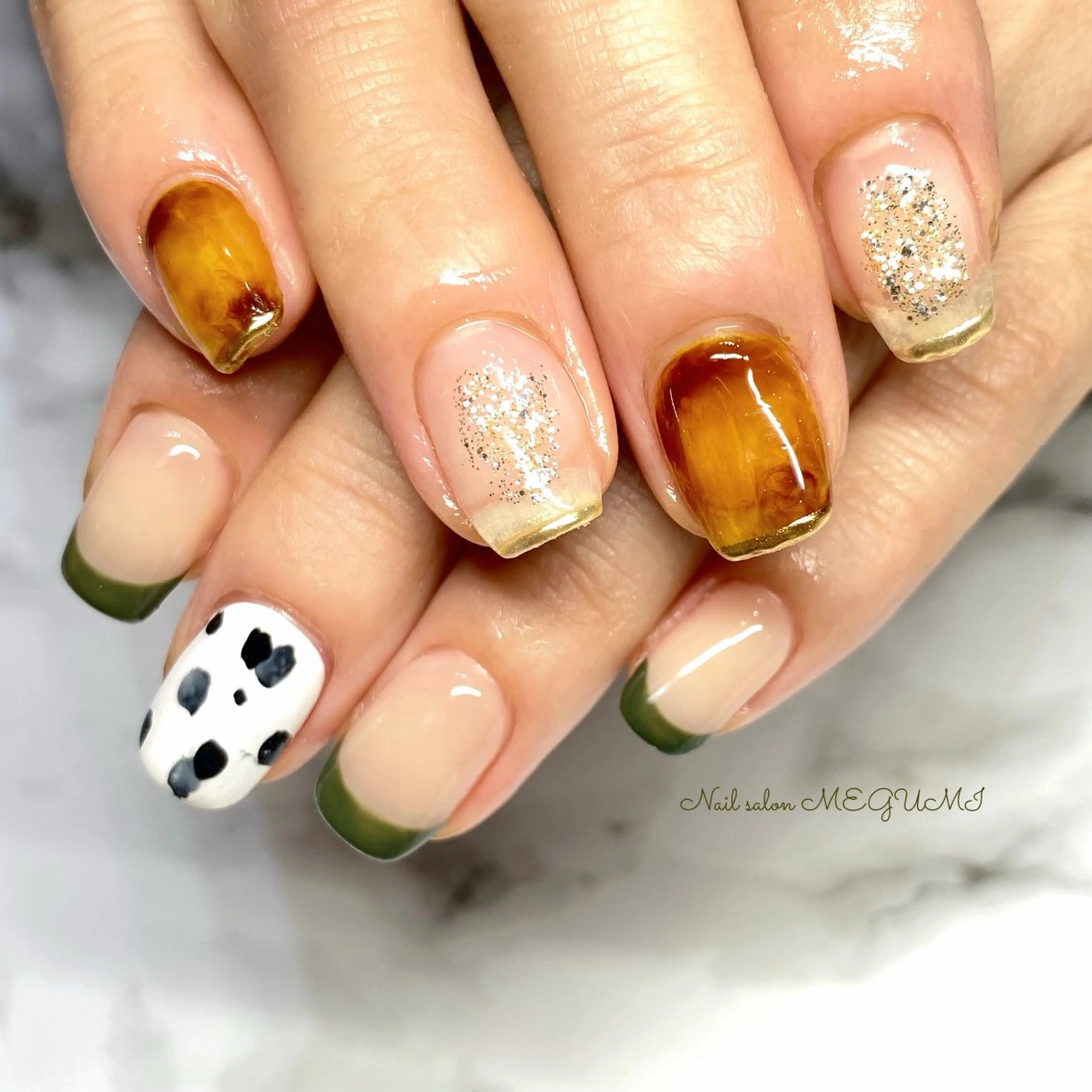 ネイル ゴージャス 持ち込み Nail salon MEGUMIのネイルデザイン