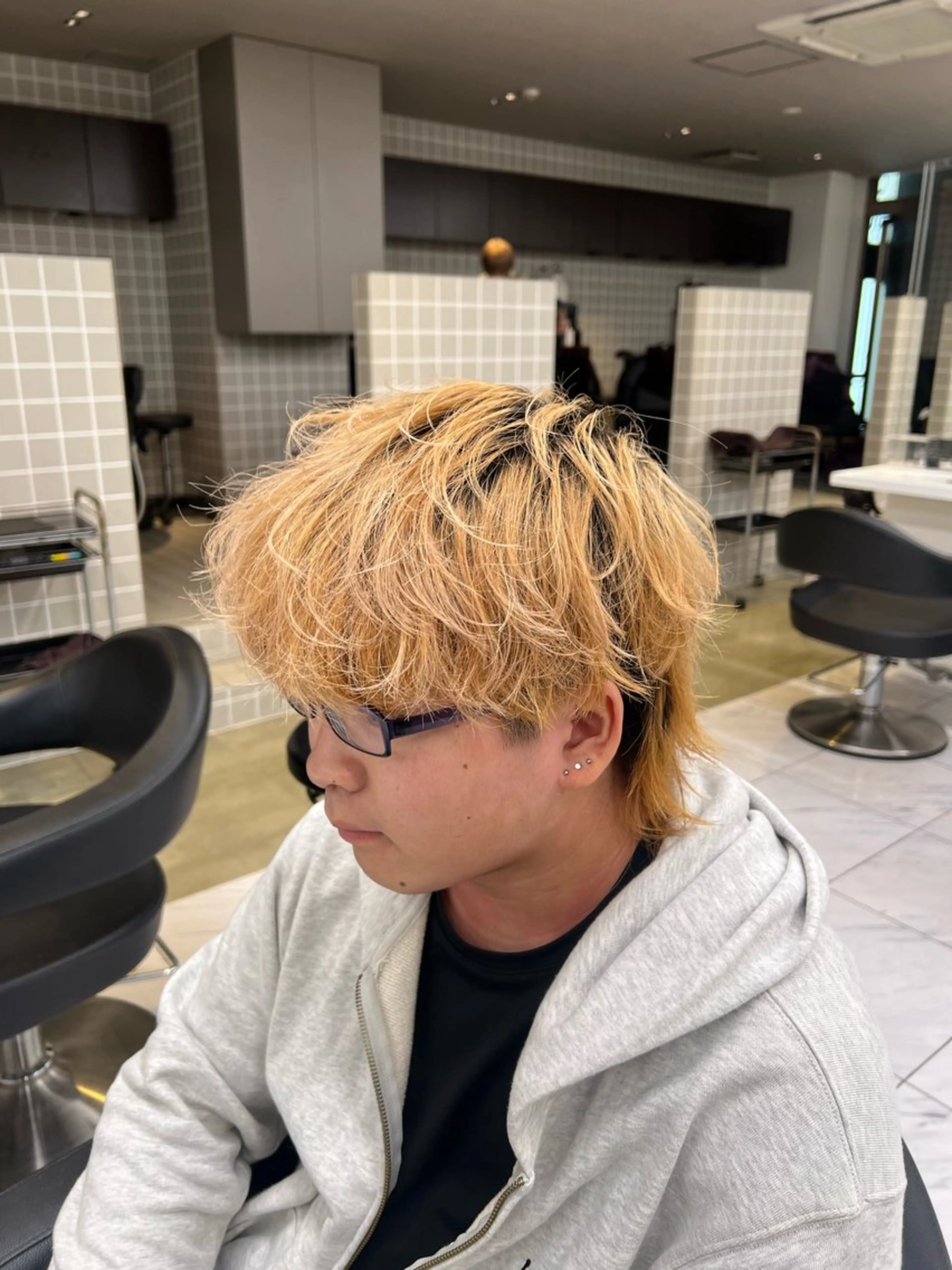 ショート カラー パーマ メンズ 韓国レイヤーカット /REIのヘアスタイル