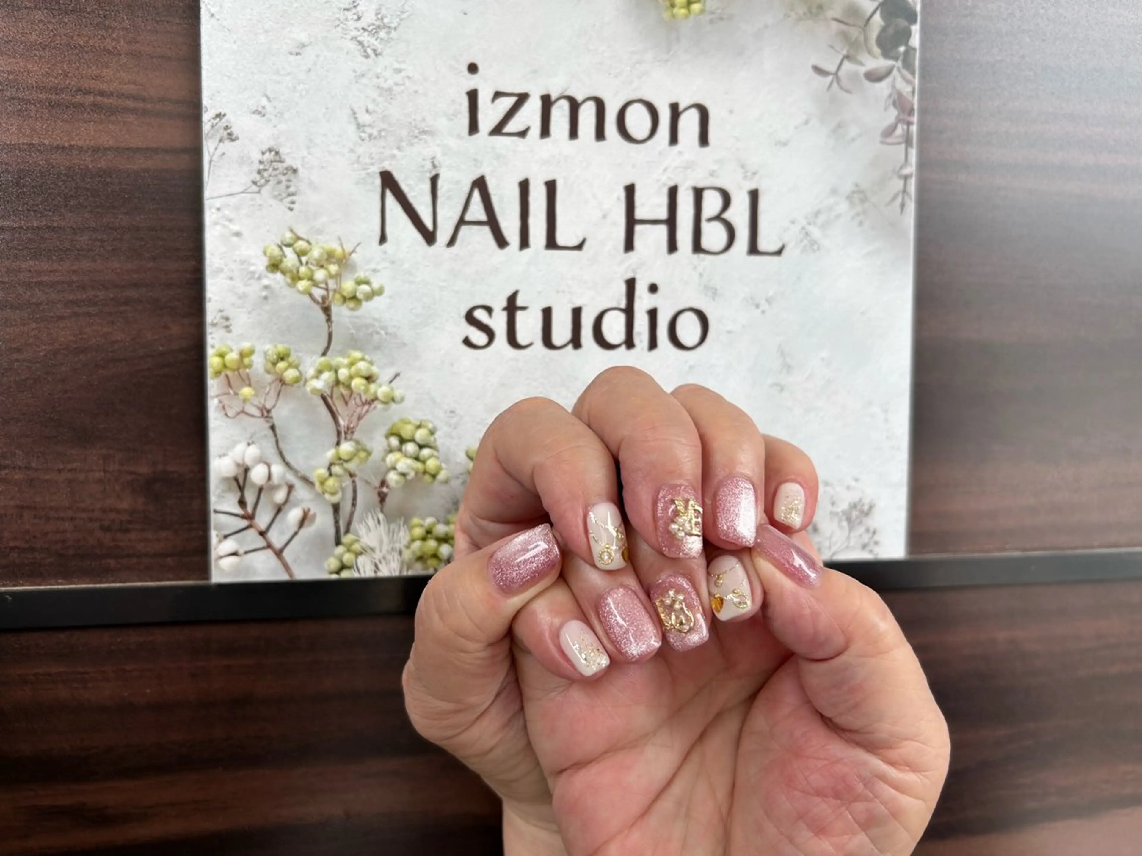 ネイル izmon所属・🦋izmon nailstudioのネイルデザイン