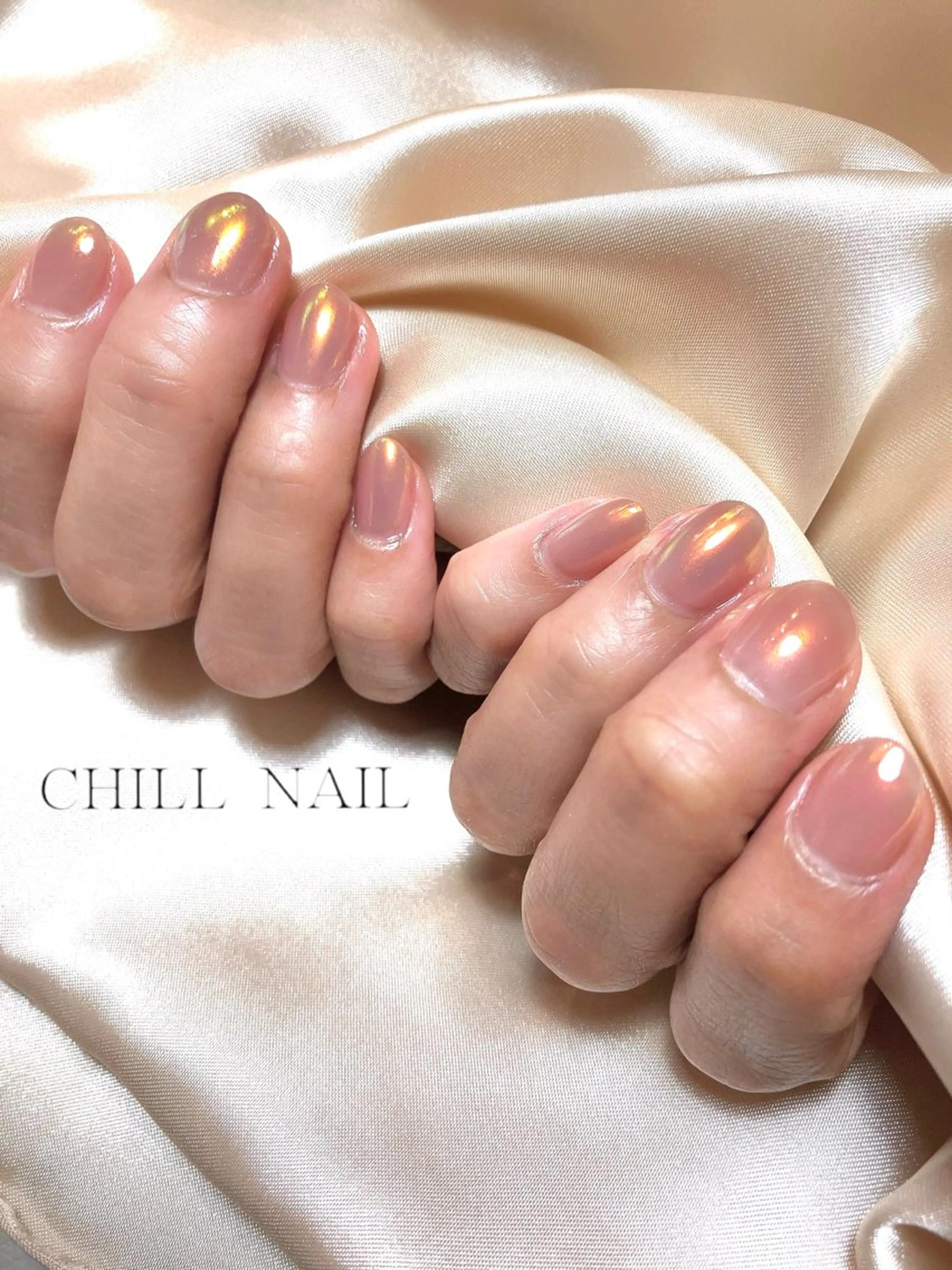 ネイル ミラーネイル CHILL NAILのネイルデザイン