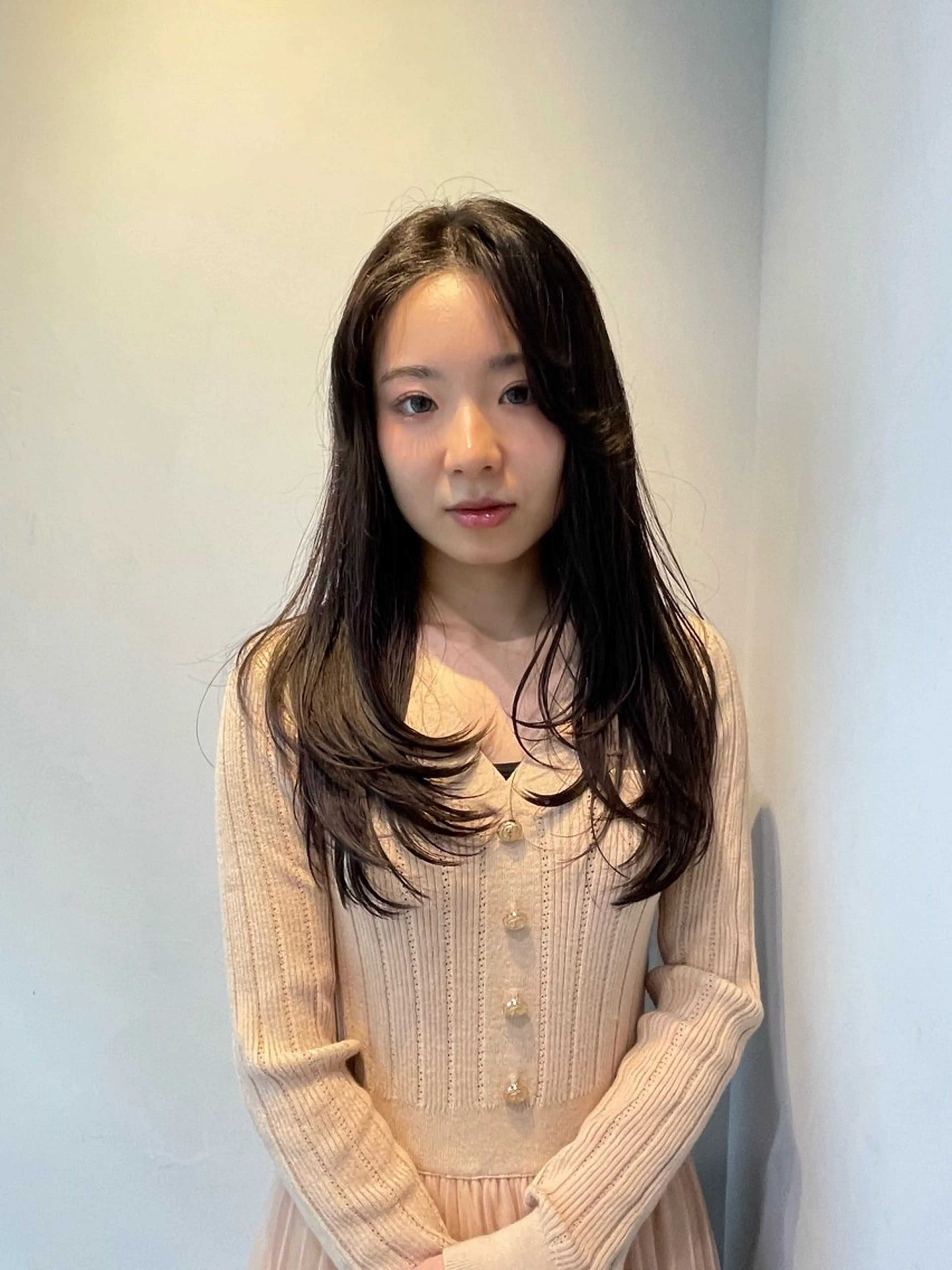 ロング レイヤーカット 山口生真 ✂︎小顔矯正カットのヘアスタイル