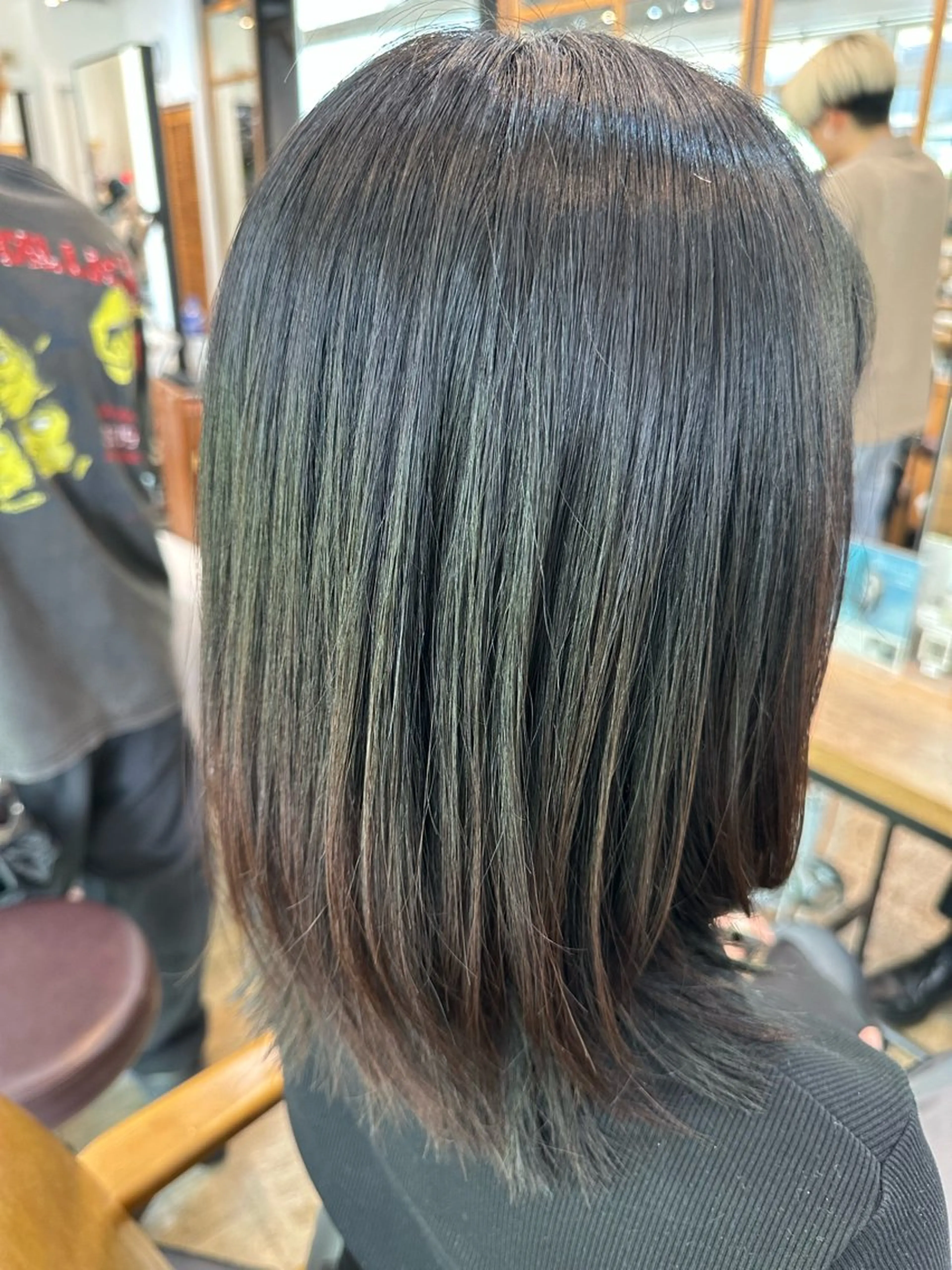 ミディアム 縮毛矯正 木村 朱壱のヘアスタイル