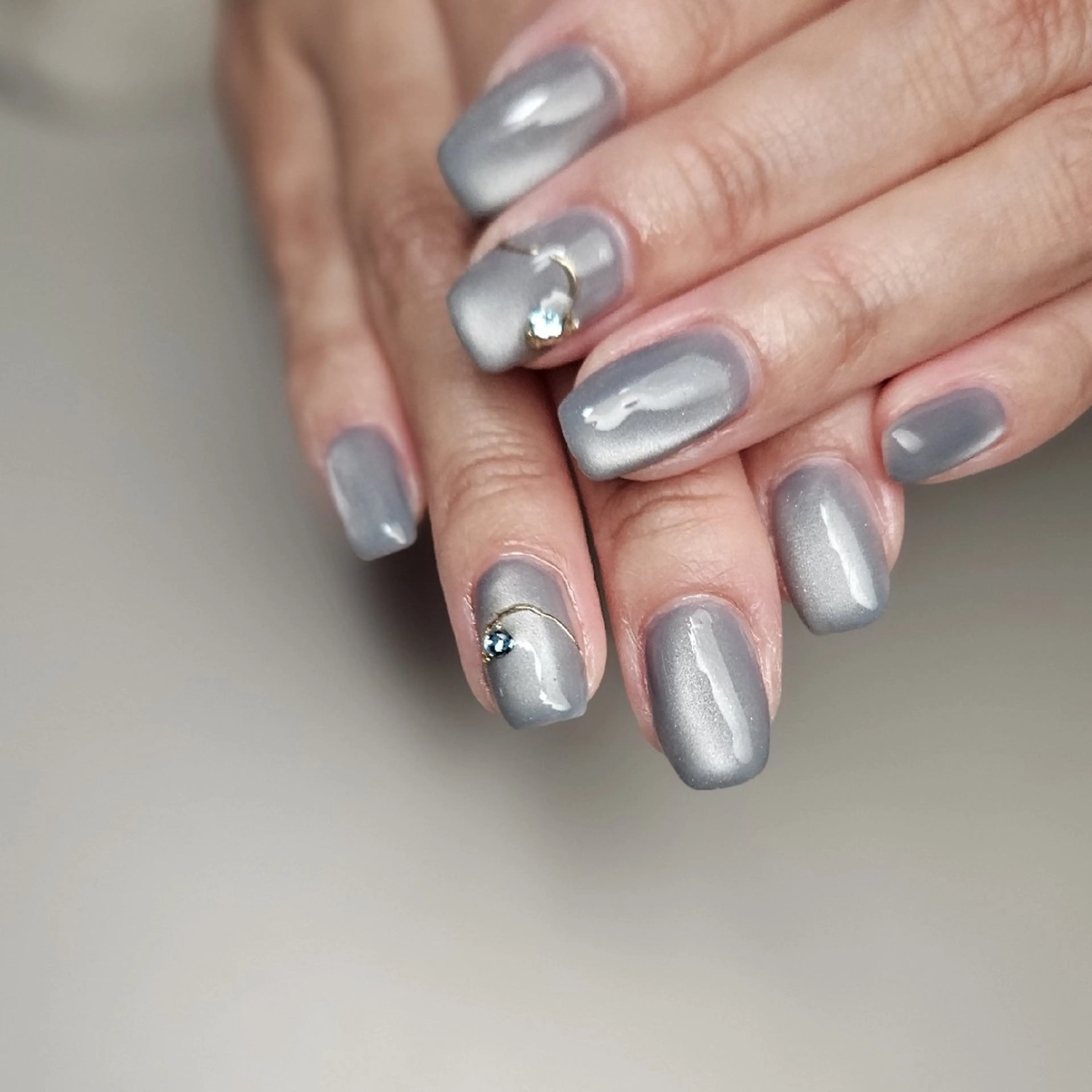 ネイル ブルー マグネットネイル ラヴィアン ローズのネイルデザイン