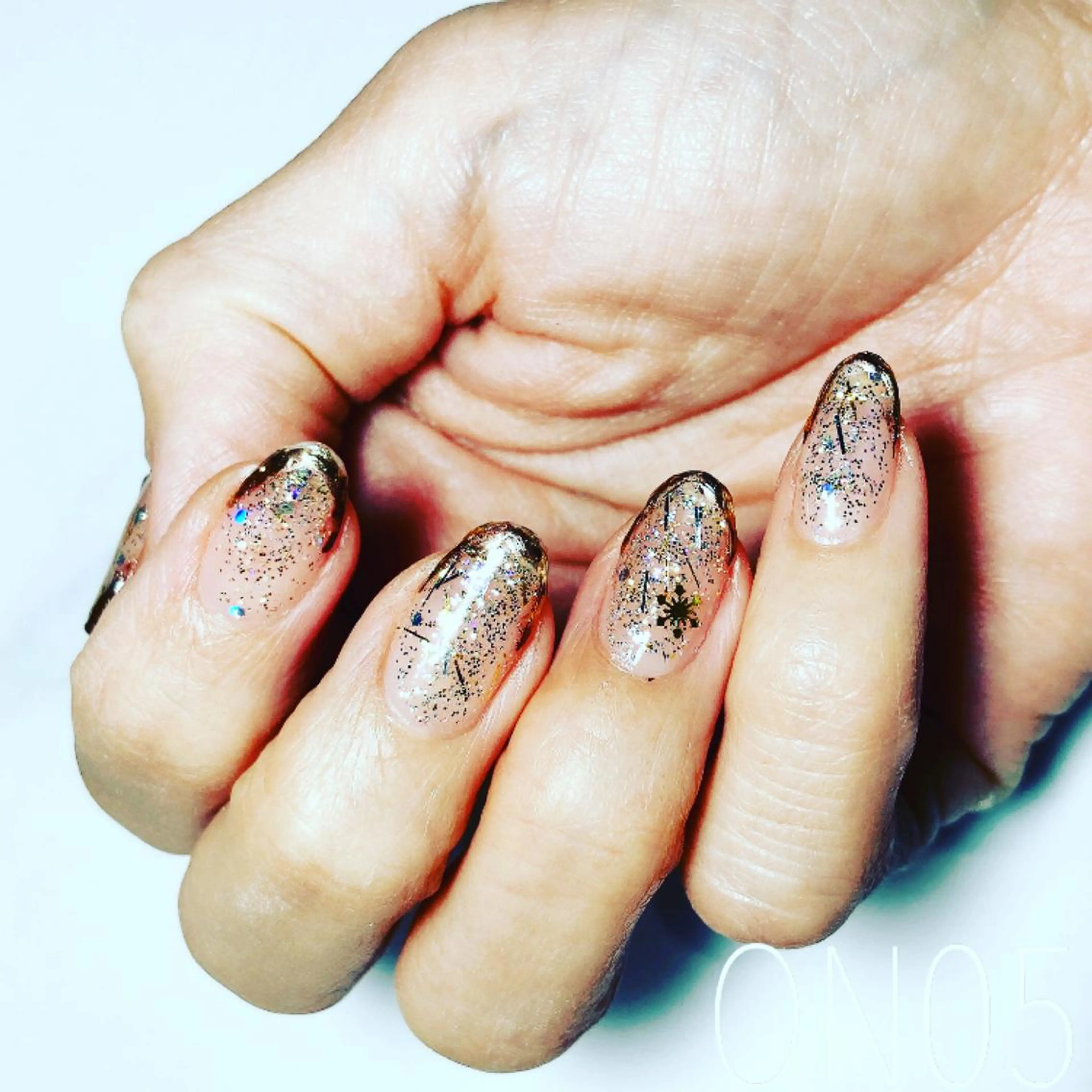 ネイル 園 寛子 （ネイリスト）のネイルデザイン