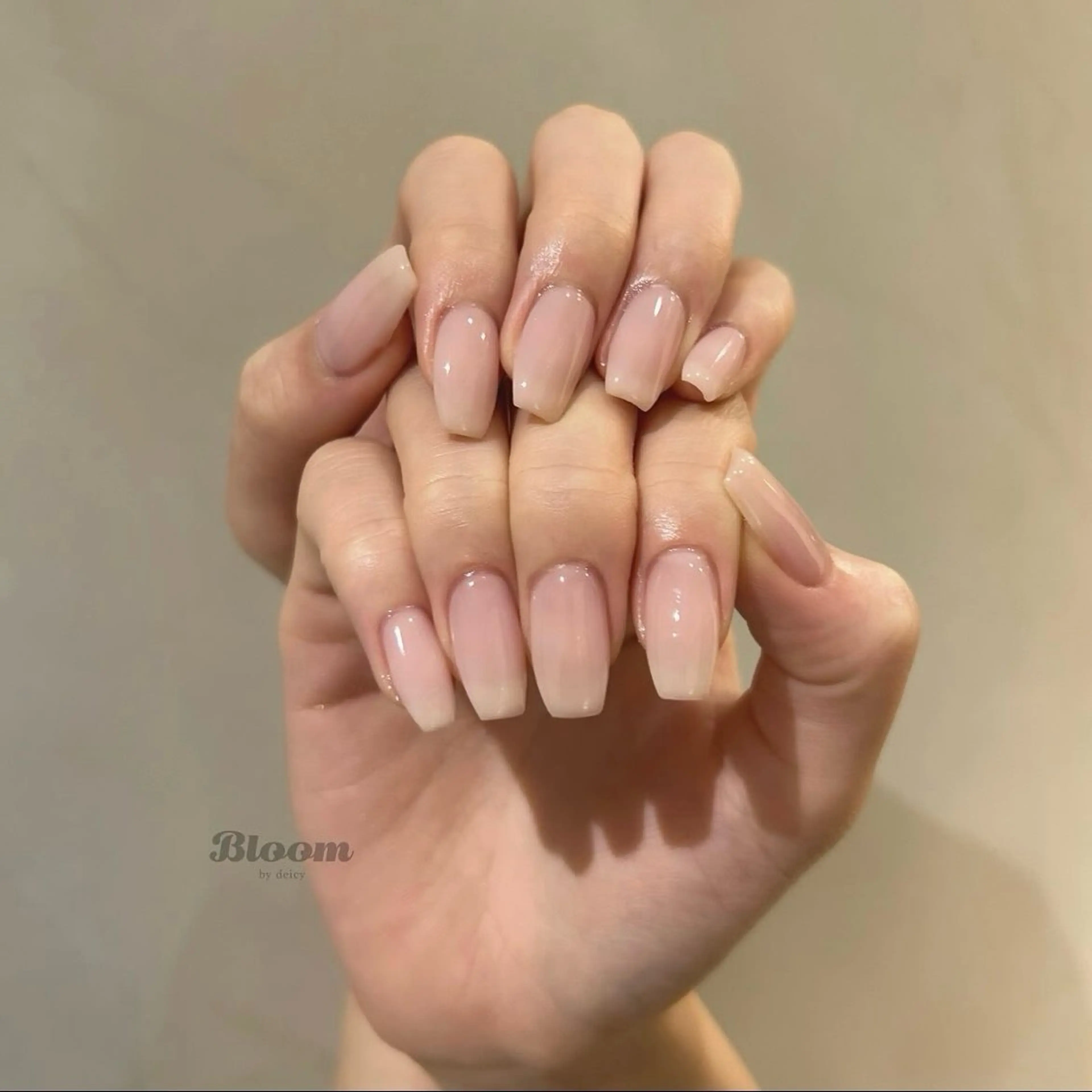 ネイル Bloom_ nanamiのネイルデザイン