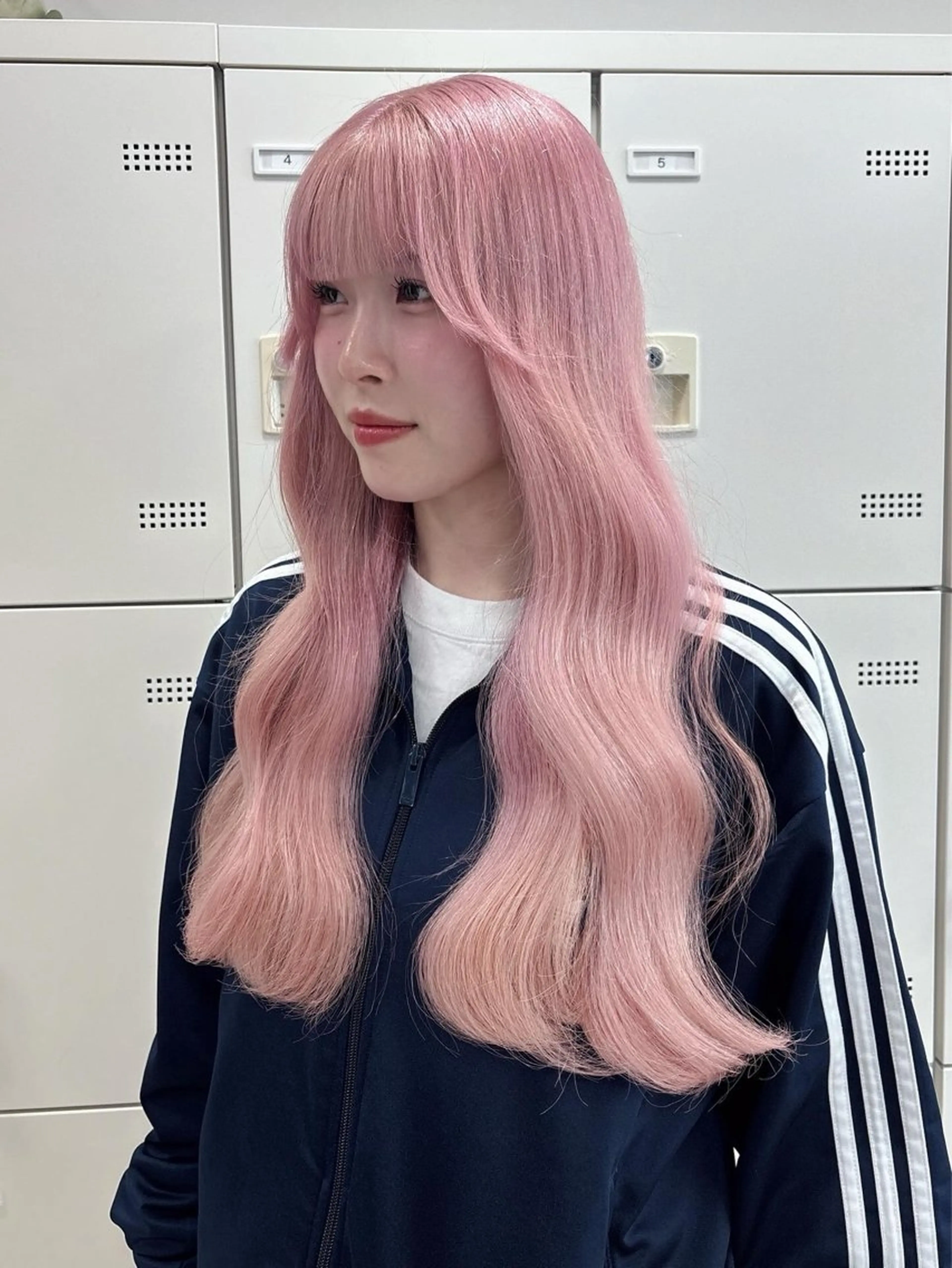 ロング カラー モテ髪💕ハイトーン ベージュ yuriaのヘアスタイル