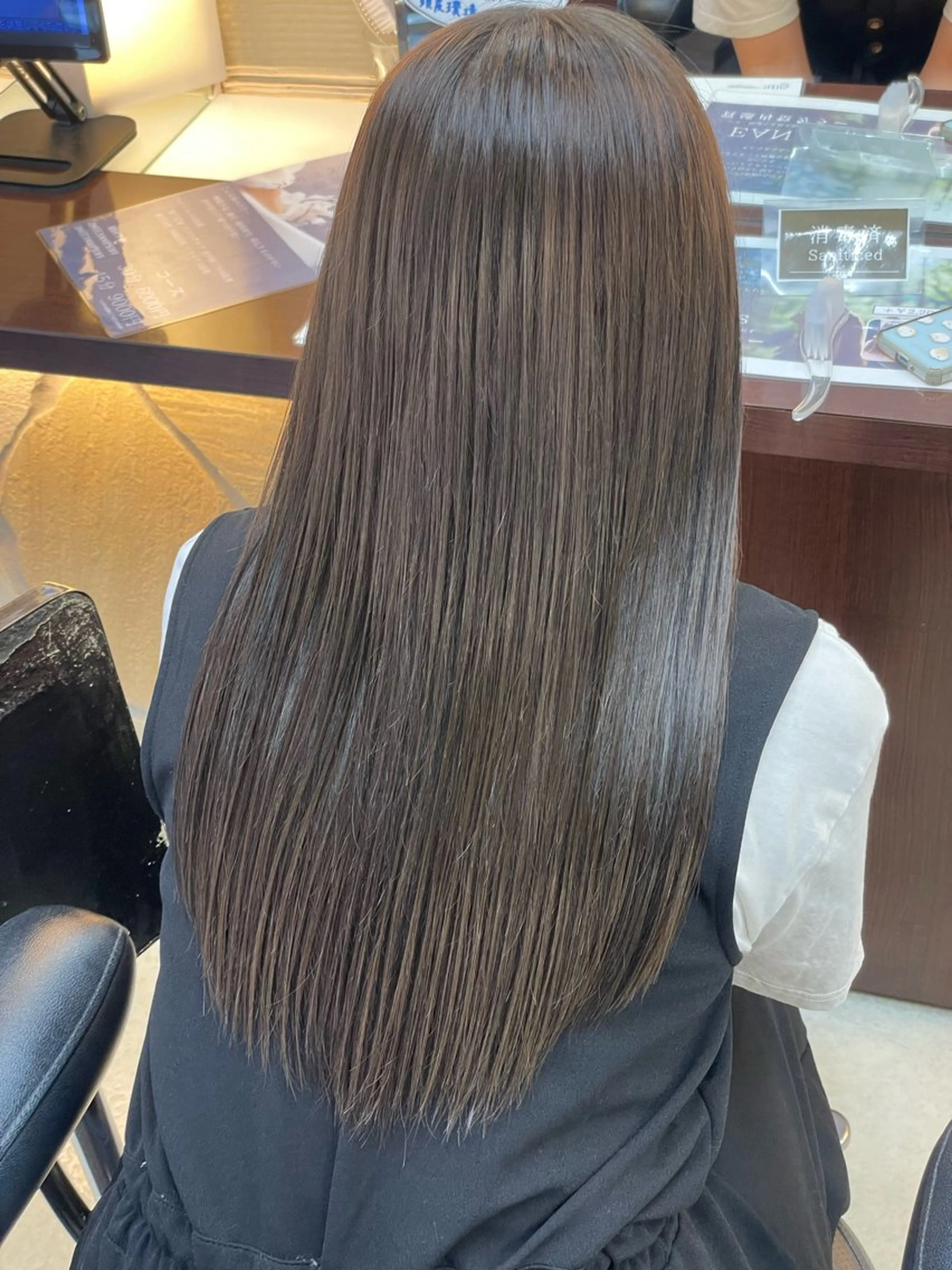 ロング ヘアカラー アリヤマ メイカのヘアスタイル