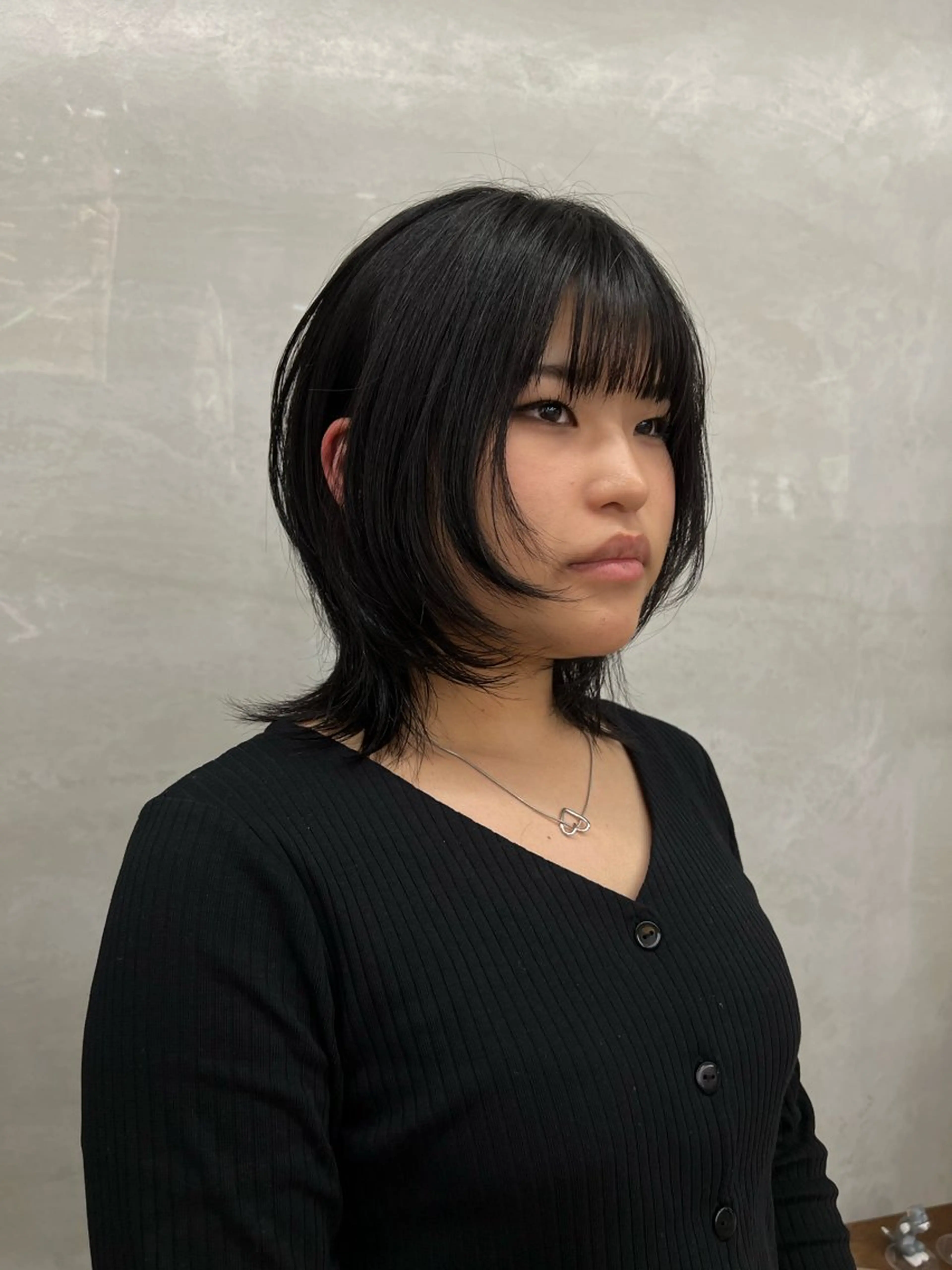 ミディアム カット ｻｶﾓﾄ ﾅｵﾐのヘアスタイル