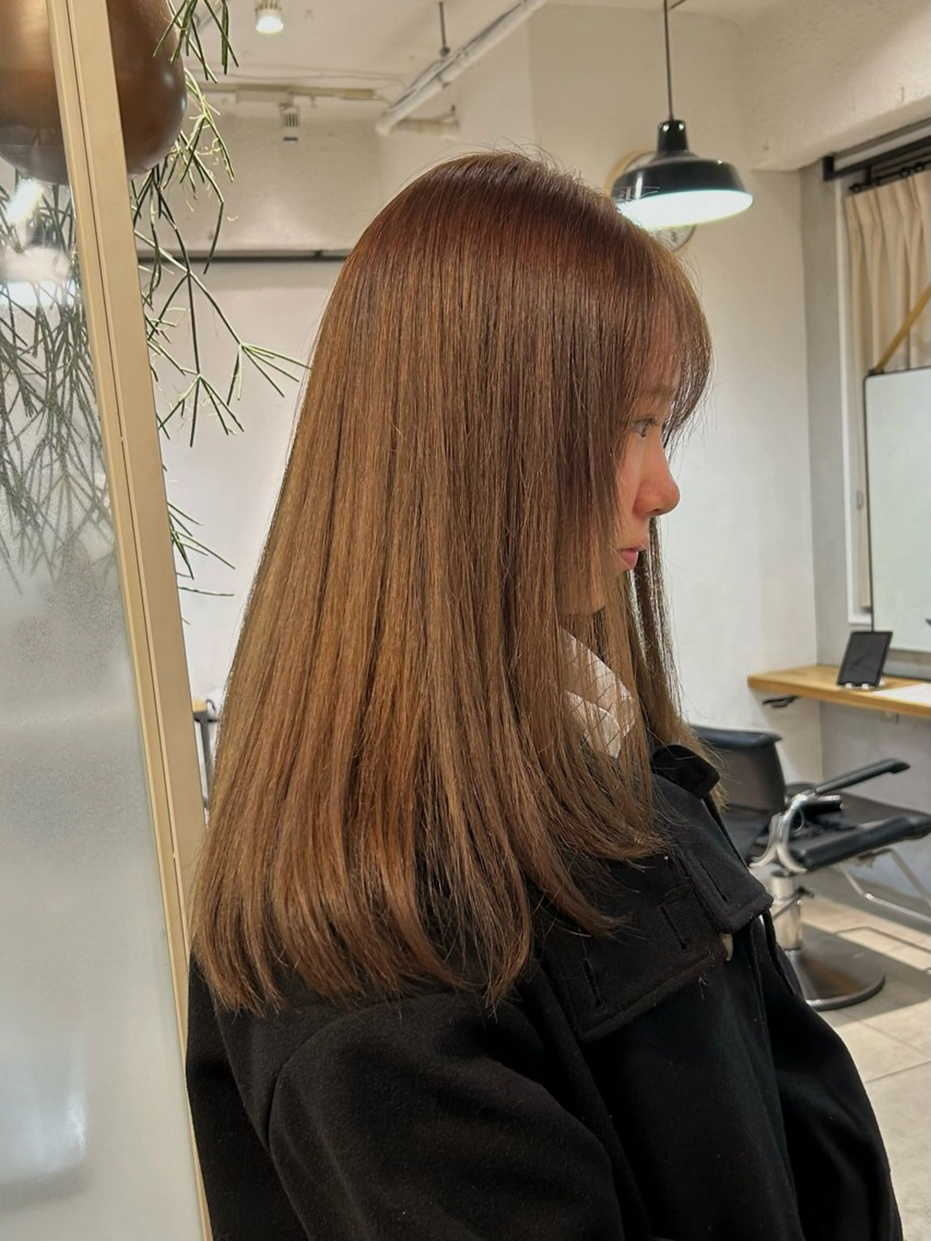 セミロング カラー ヘアカラー トリートメント moeka 表参道のヘアスタイル