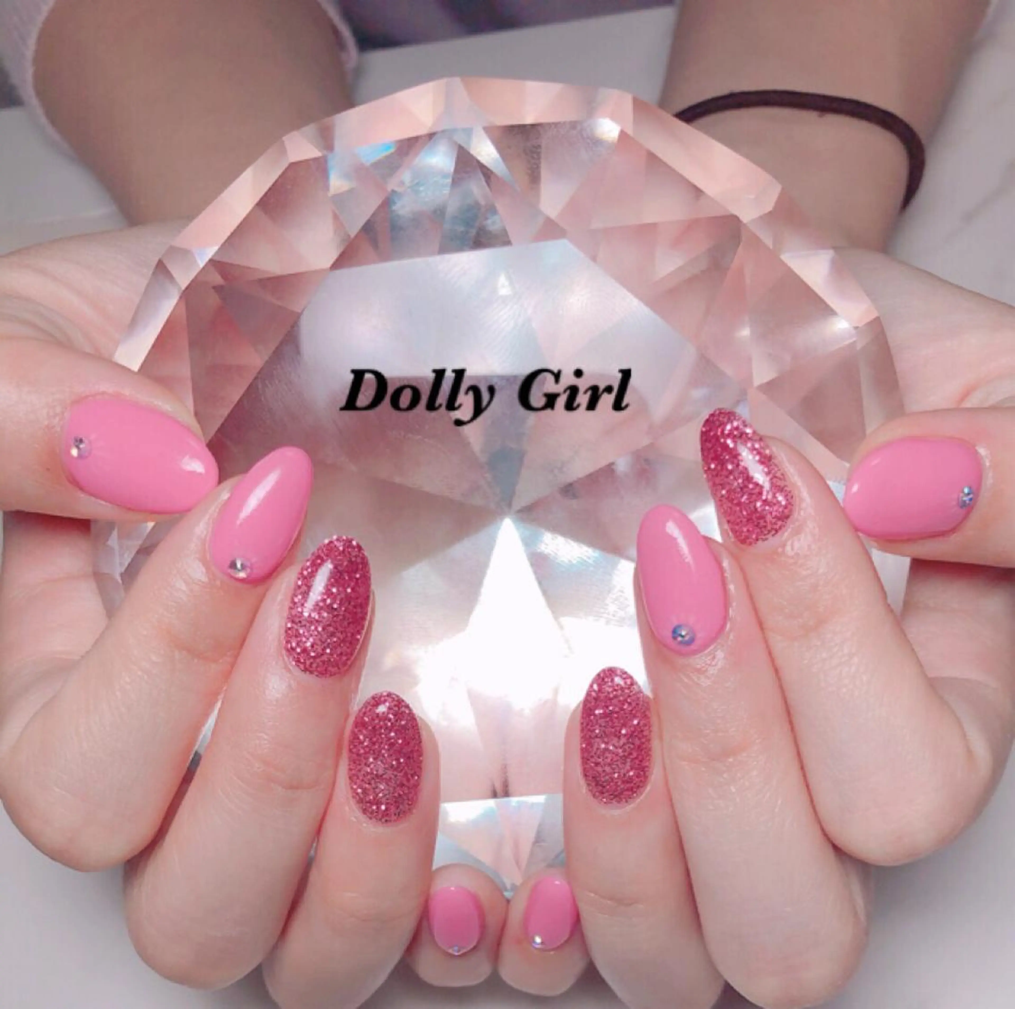 ネイル ストーンネイル 個室ネイルサロンDolly  Girl〜ドーリーガール〜所属・DollyGirl KYOKOのネイルデザイン