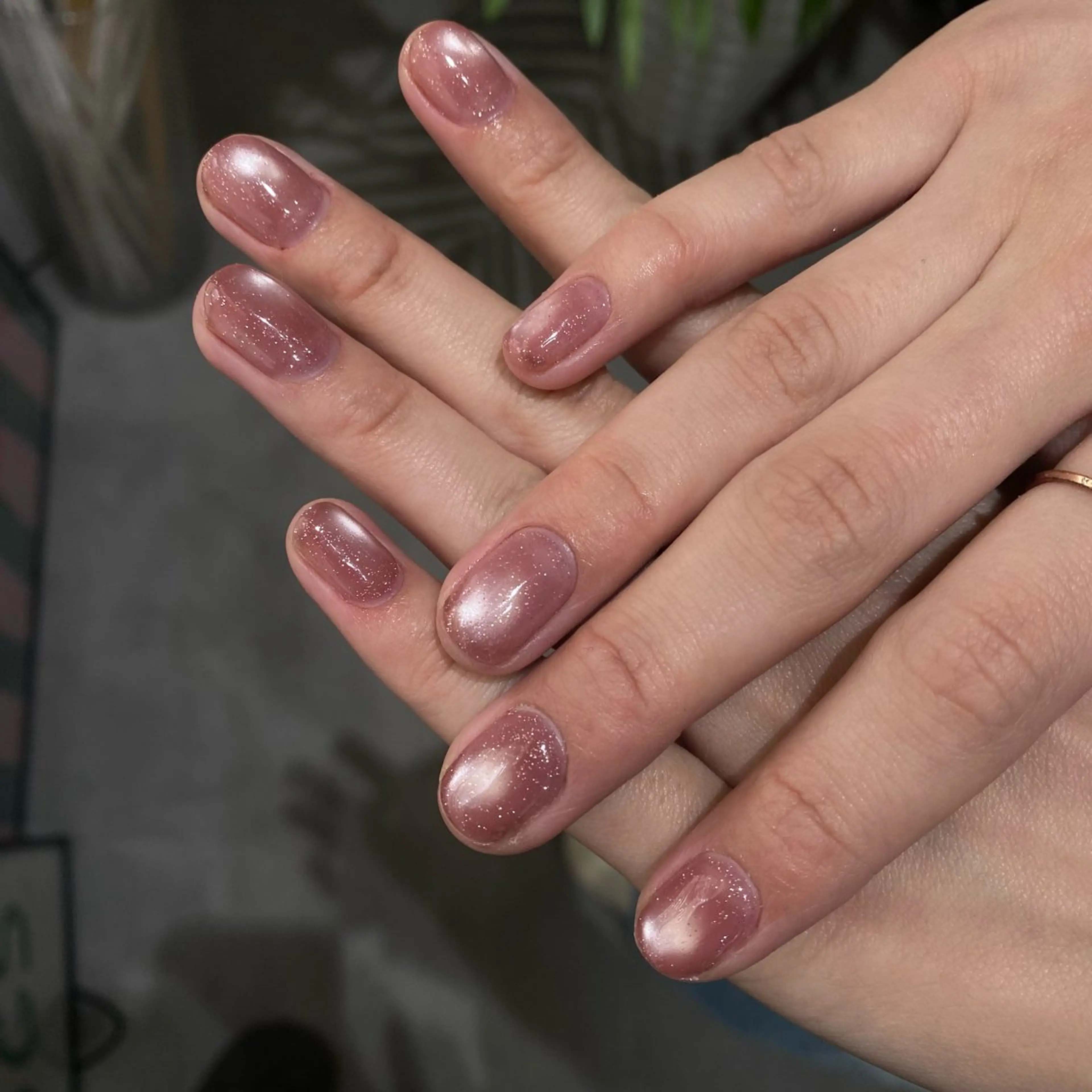 ネイル フラッシュネイル フラッシュマグ マグネットネイル ピンク ハンドネイル sedum所属・kosai sedumのネイルデザイン