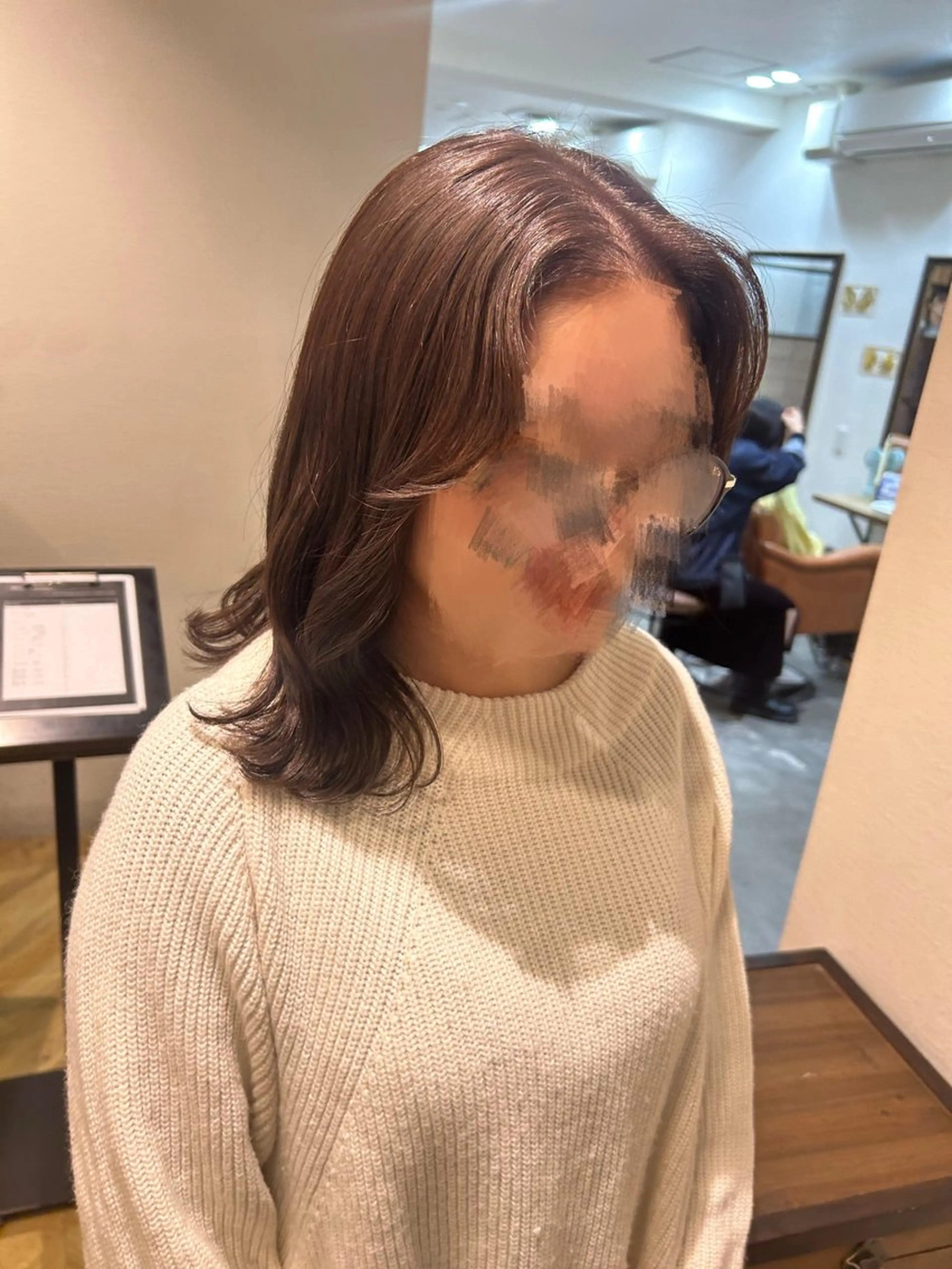 カラー 和田 紗弥香のヘアスタイル