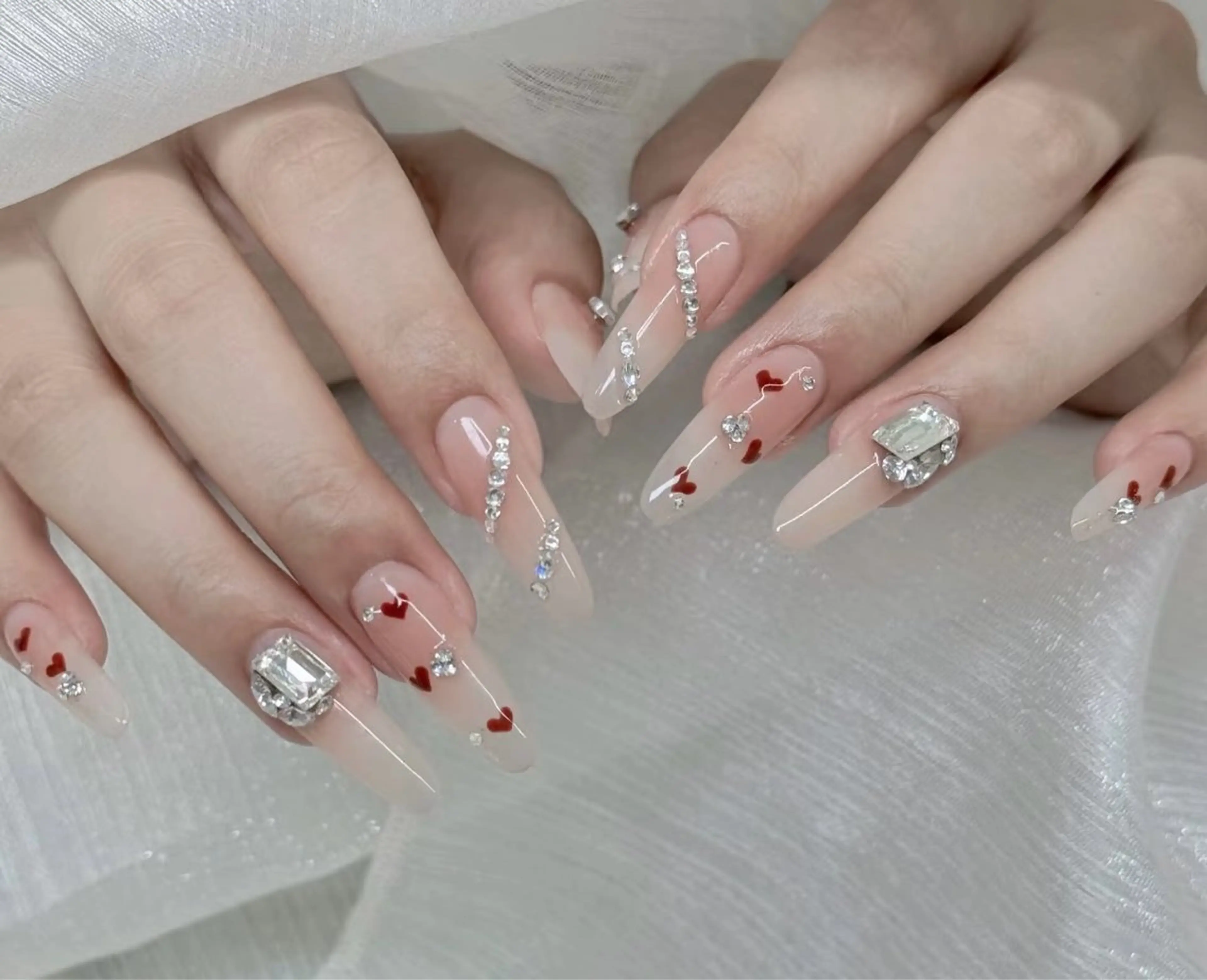 ネイル ハンドネイル ハンドケア メイ 💅のネイルデザイン