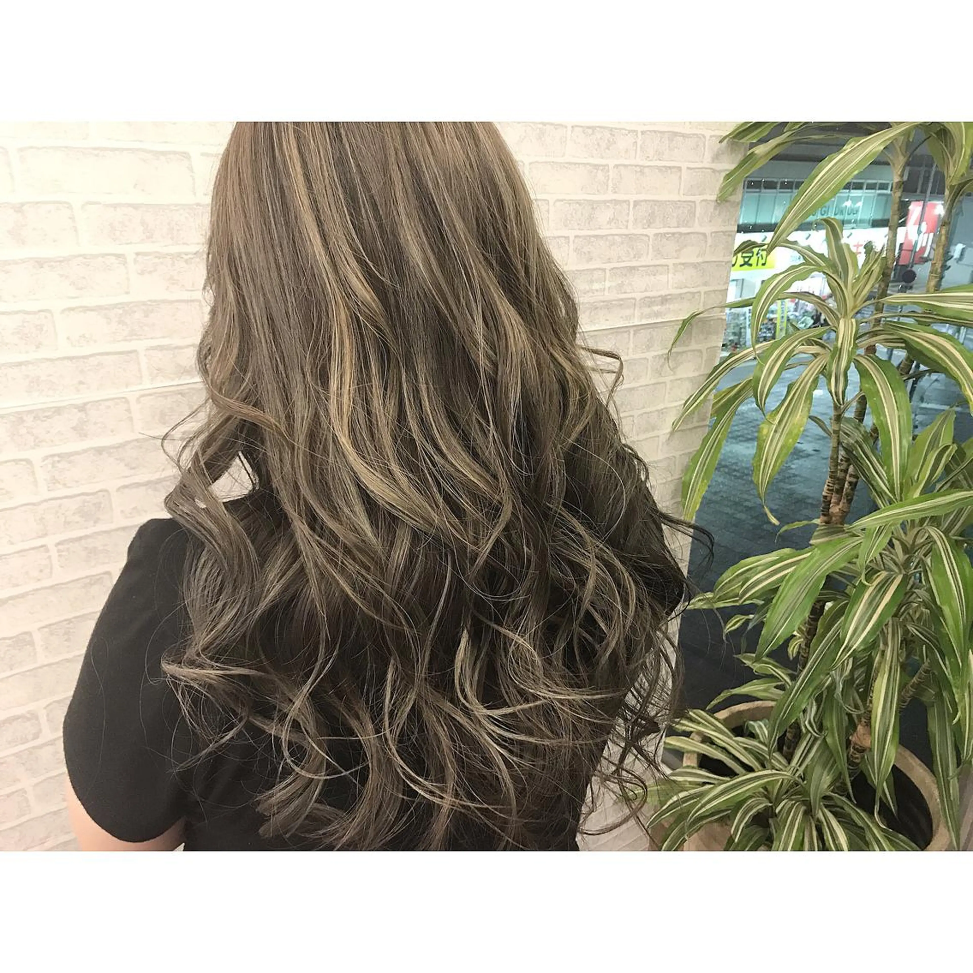 ロング カラー ハイライトカラー ハイライト 荒木 拓也のヘアスタイル