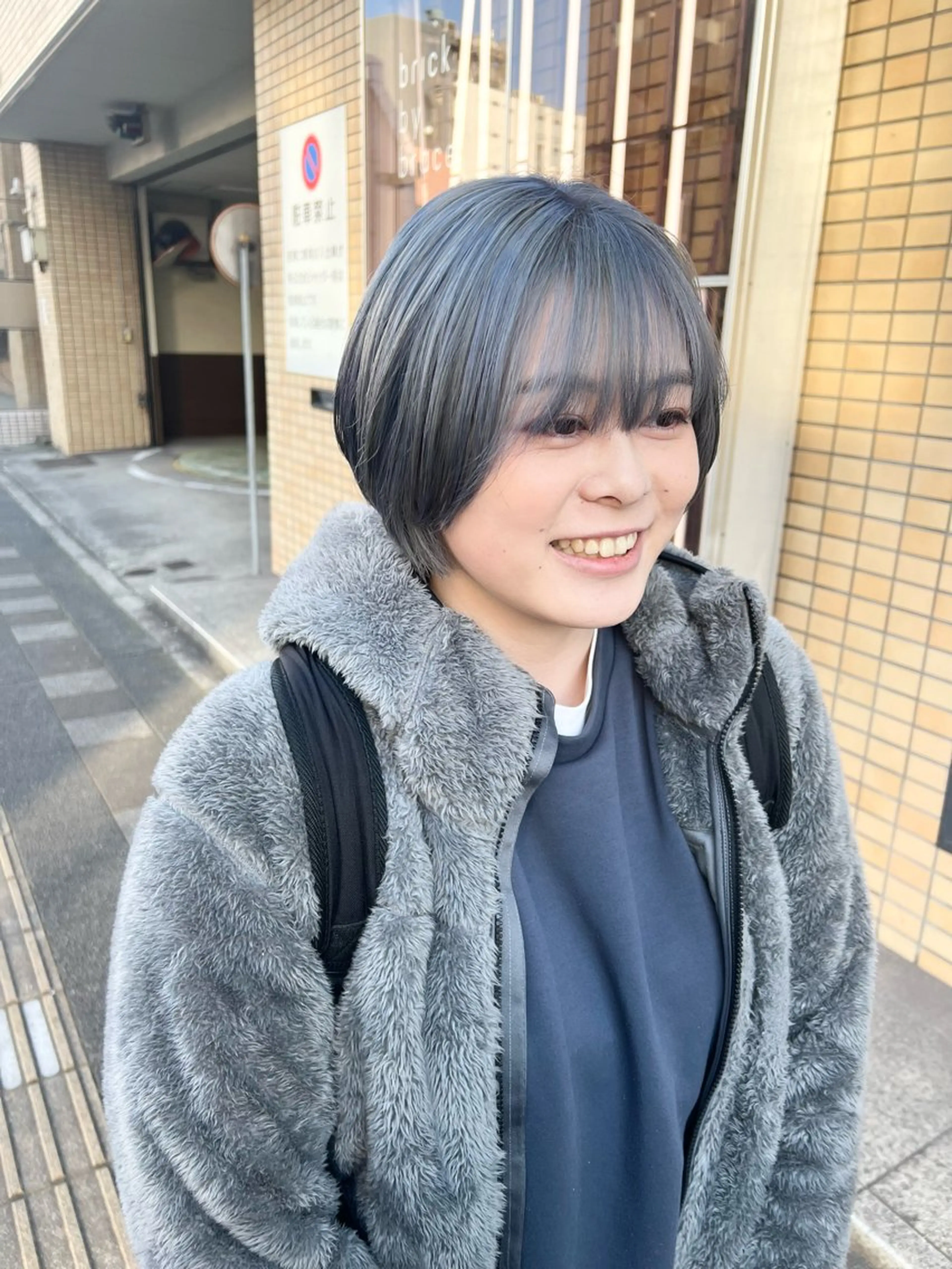 ショート ヘアカラー yuuna. 🪽のヘアスタイル