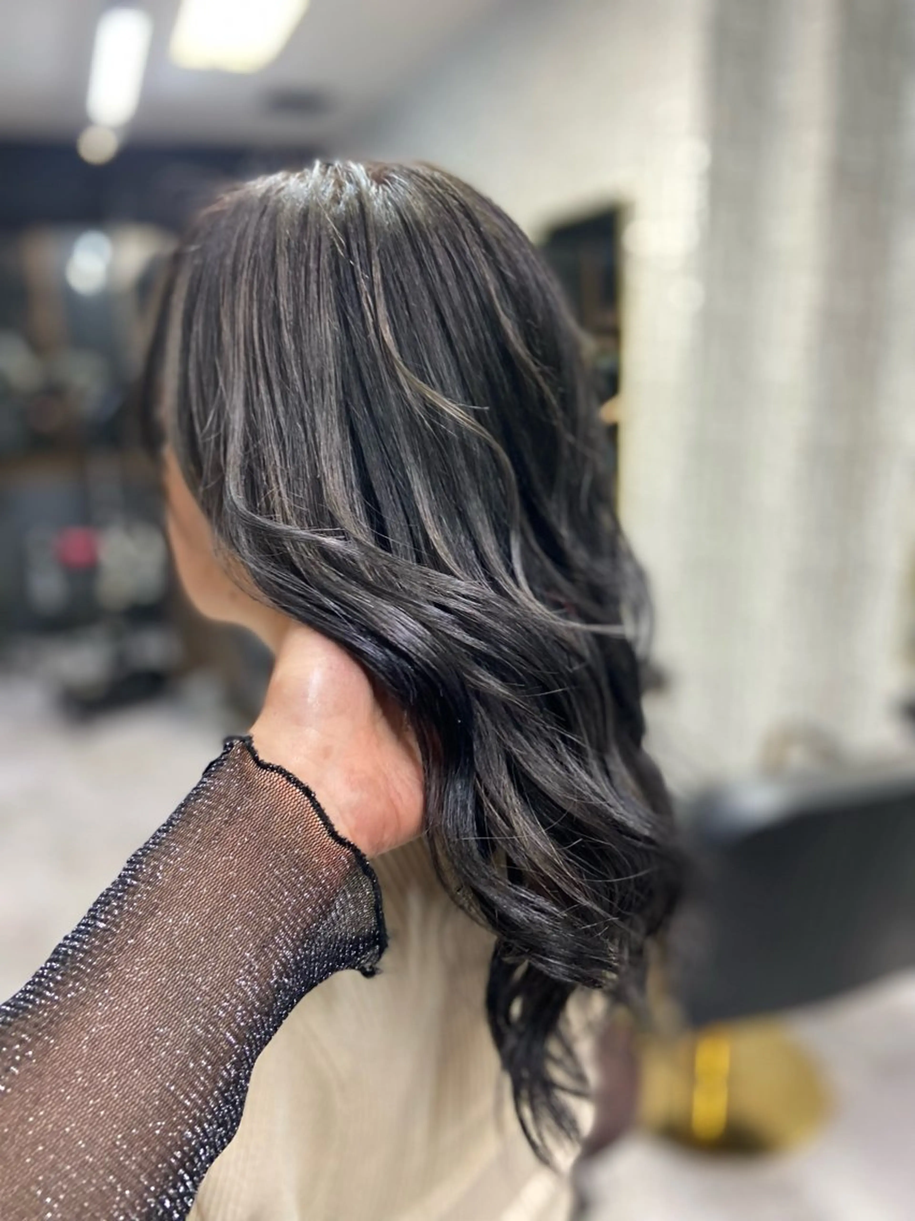 ロング 瀧下 唯のヘアスタイル