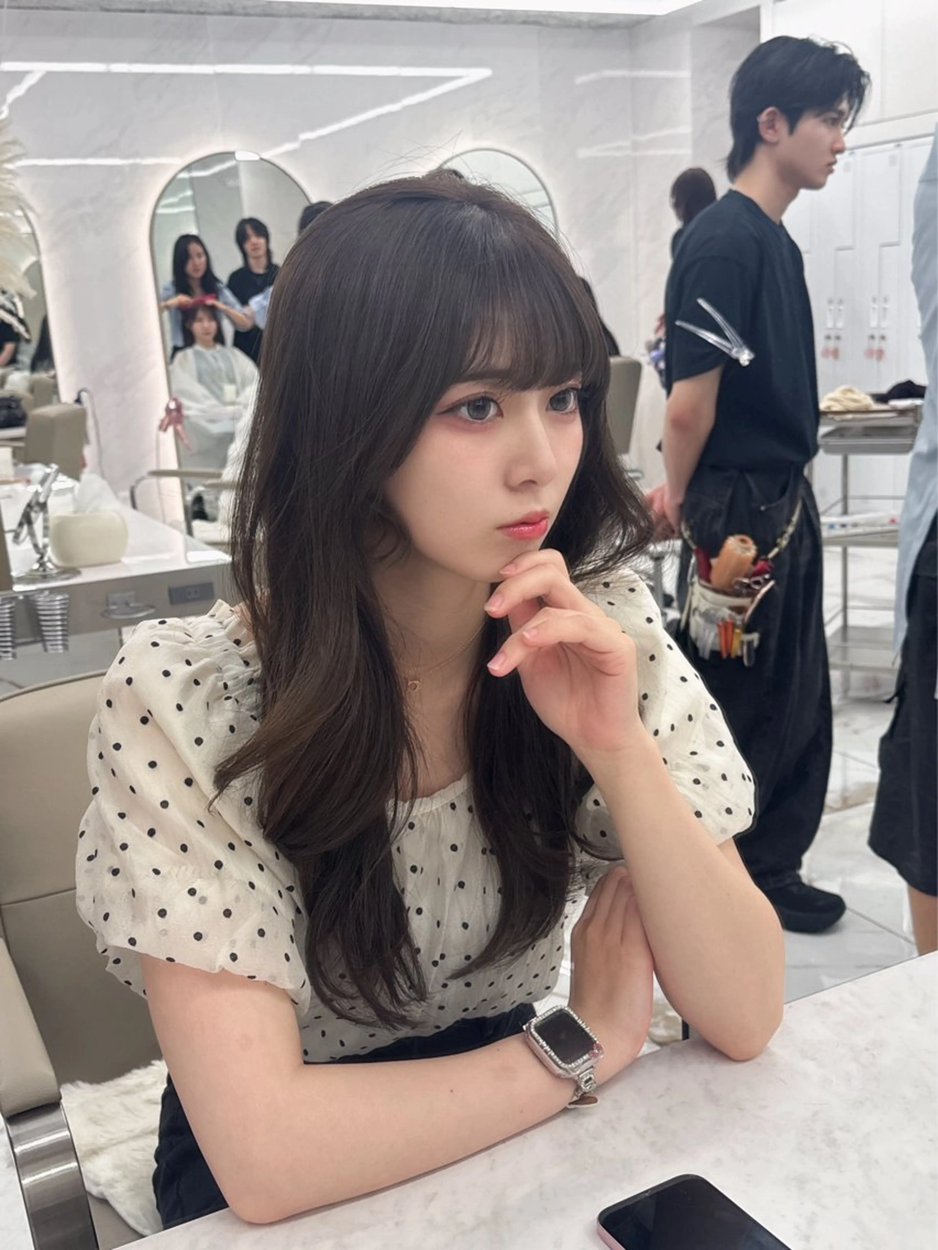 ロング kiti SAKAE所属・のり/顔まわり/韓国 /レイヤーカットのヘアスタイル