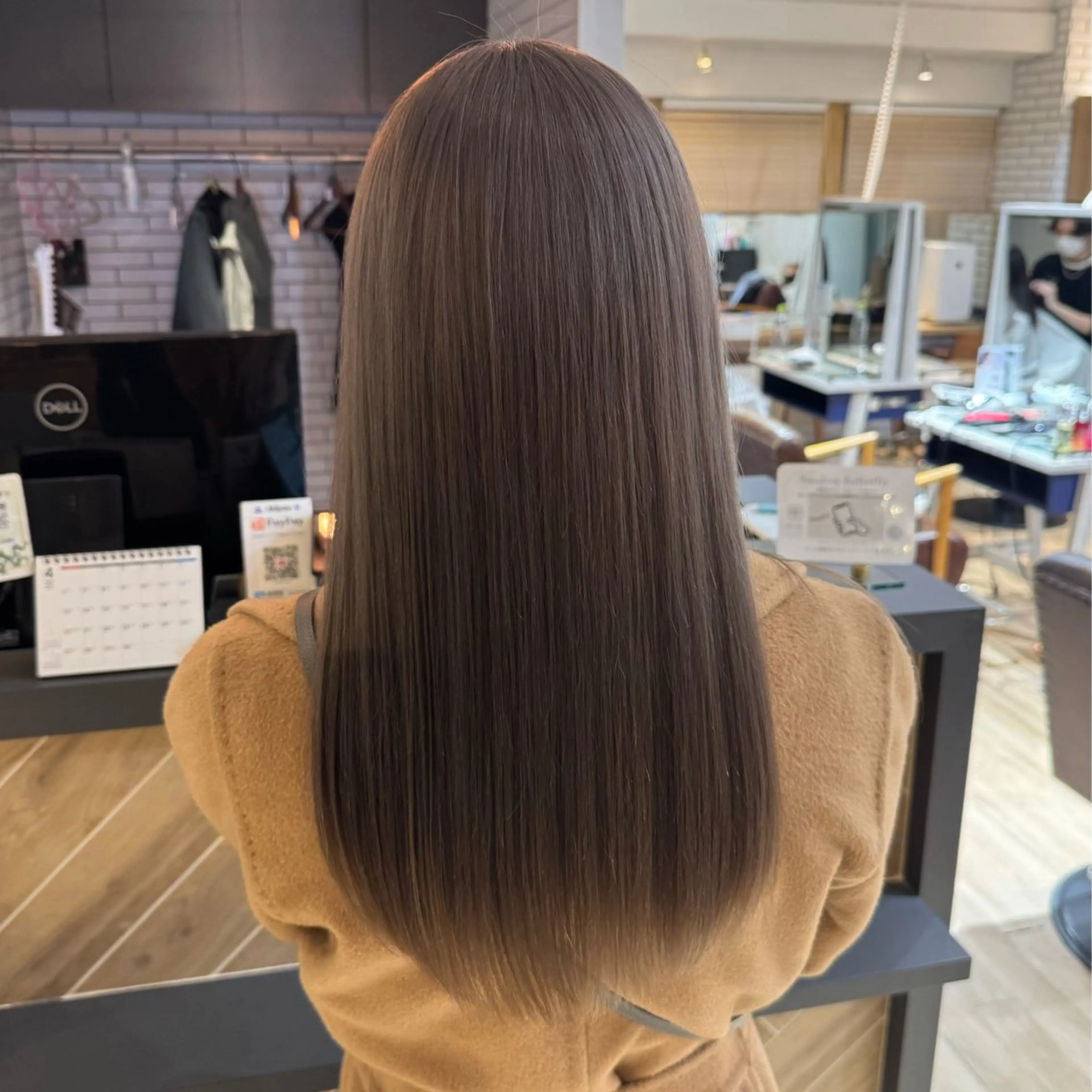 ロング カラー ブリーチ グレージュ ヘアカラー トリートメント 🍀ブリーチ/艶カラ ー🍀 コイケのヘアスタイル