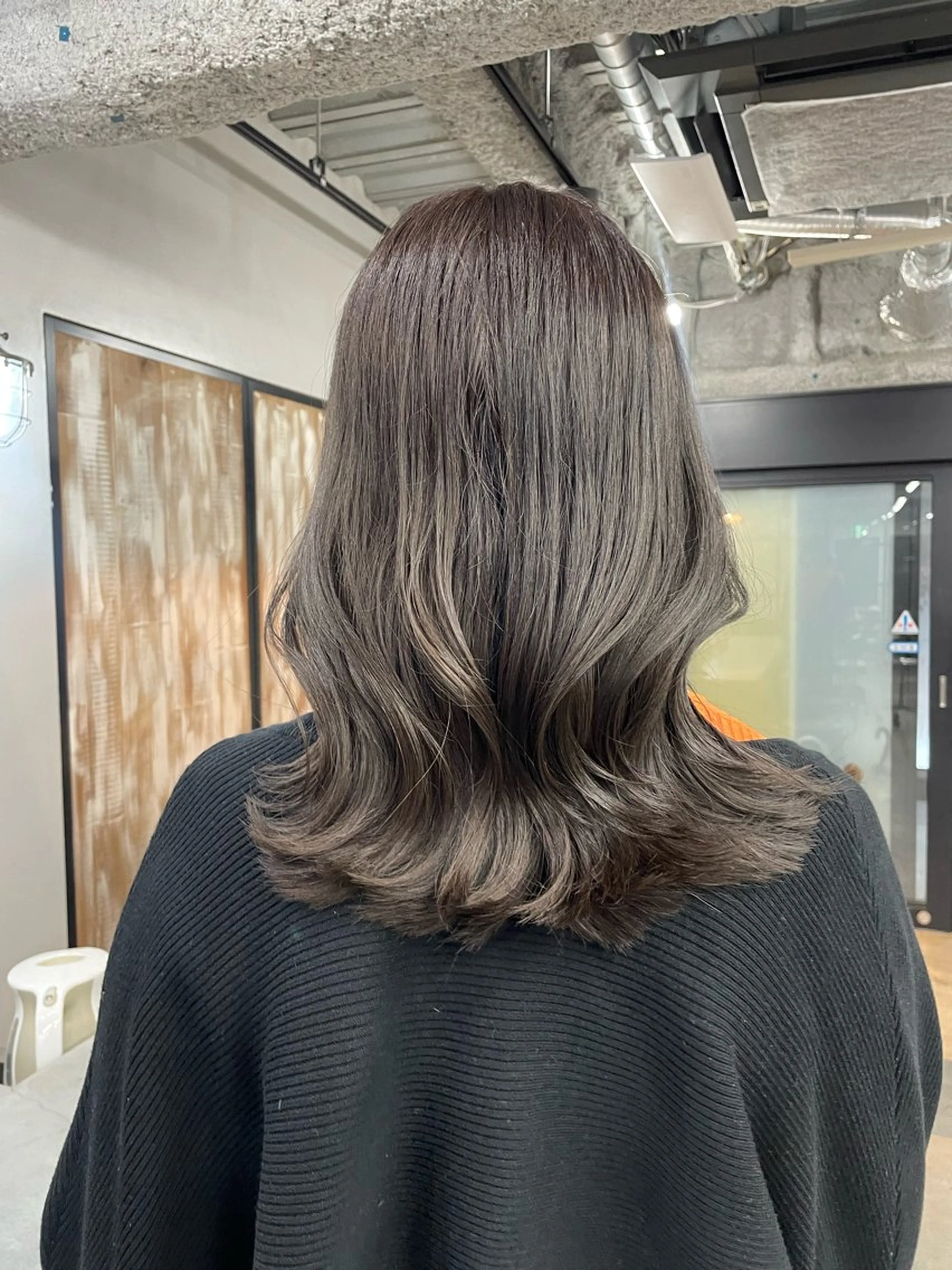 ロング カラー カット ヘアカラー トリートメント ヘアセット 新宿/韓国ヘア/ 髪質改善ストレートのヘアスタイル