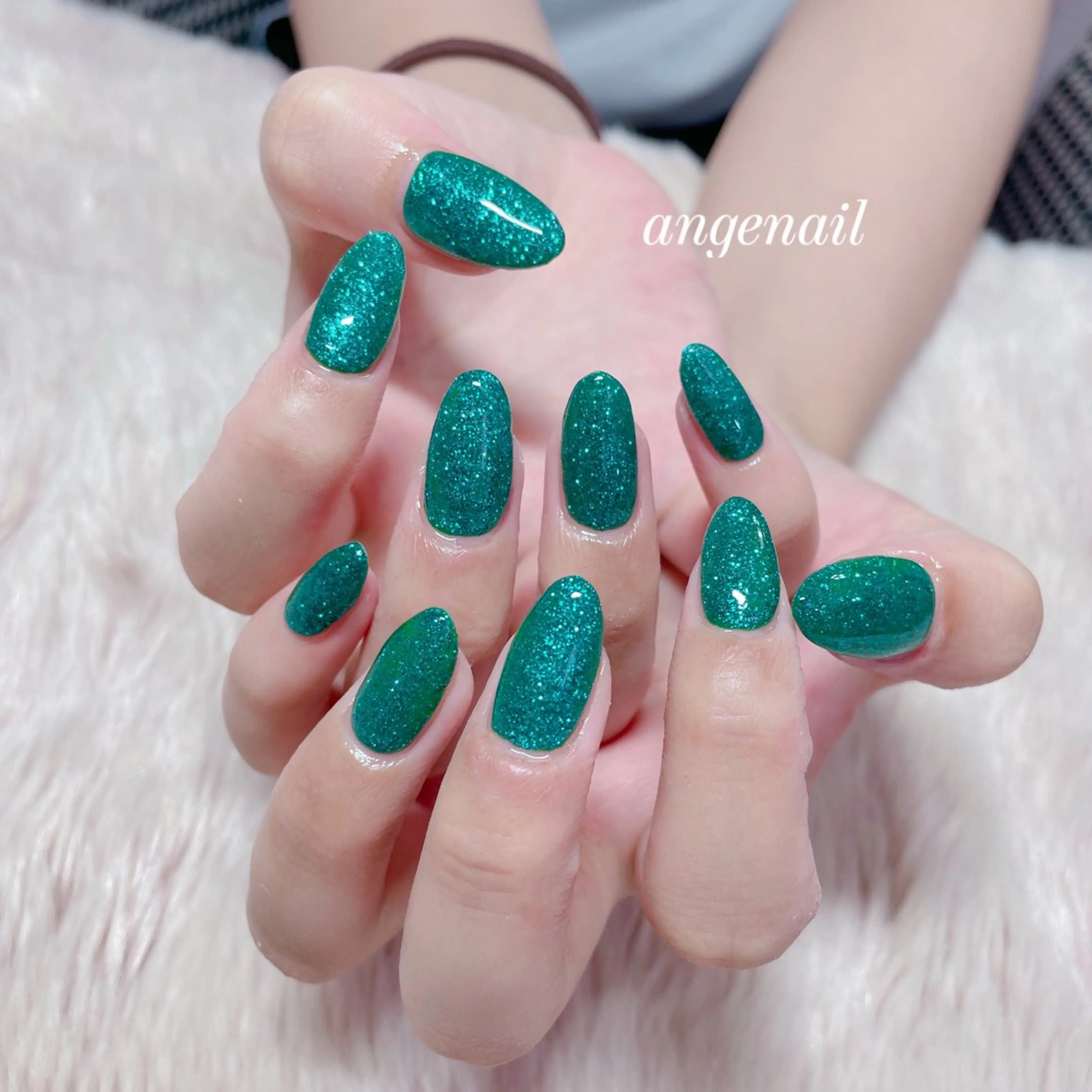 ネイル ハンドネイル オーナーネイリスト MAKIのネイルデザイン