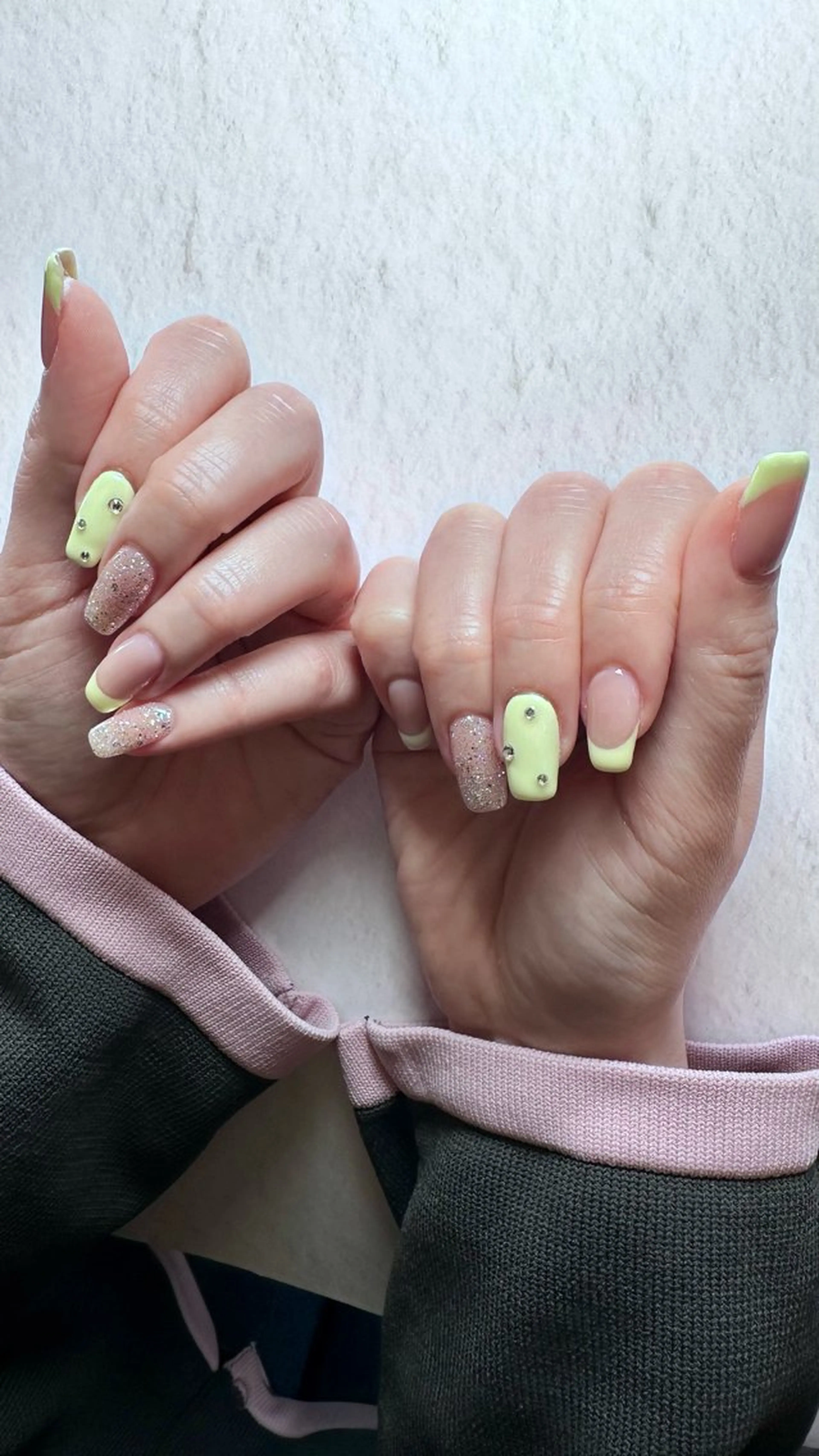 ネイル ニュアンスネイル ハンドネイル ハンドケア Atelier Ariのネイルデザイン