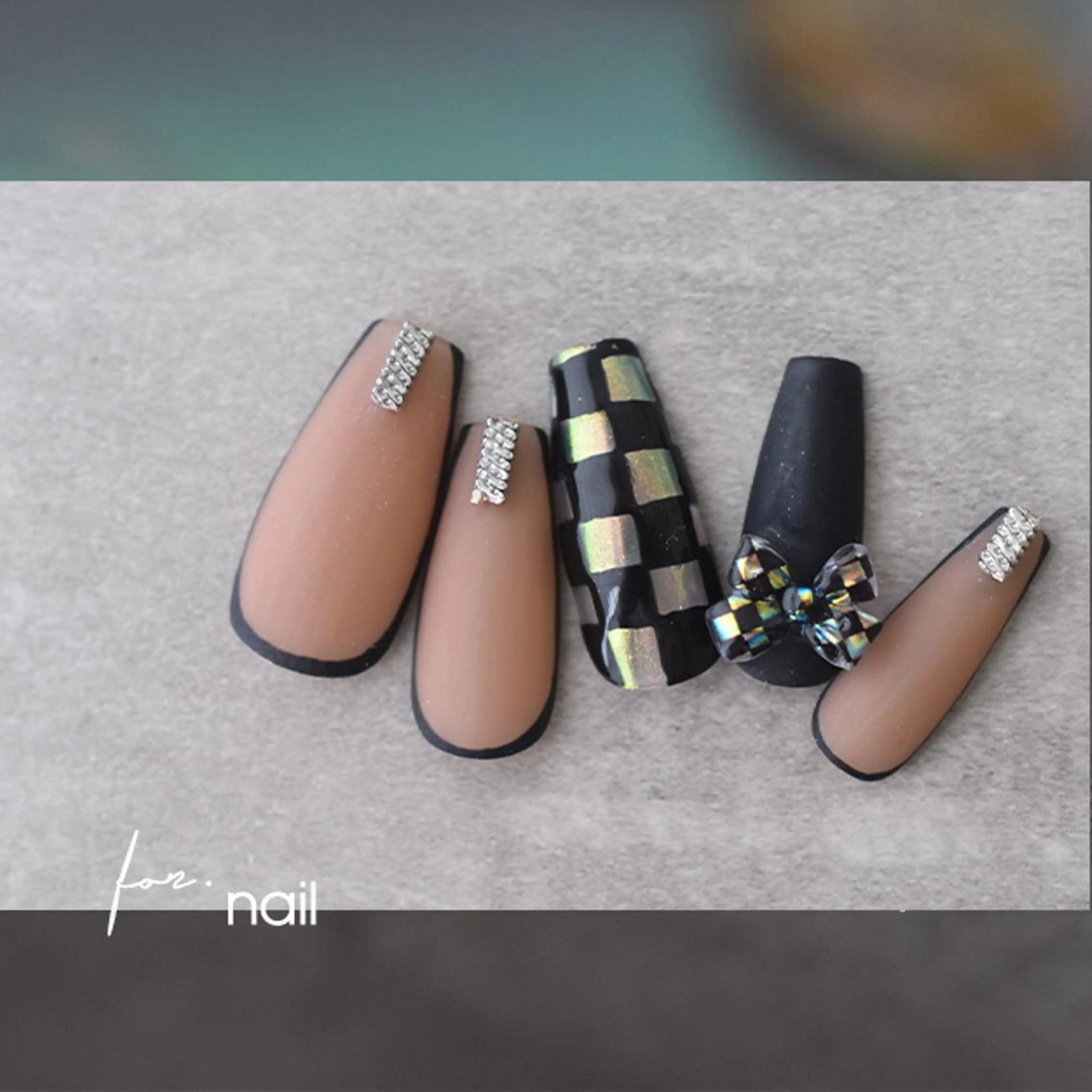 ロング カラー ヘアアレンジ ネイル Aayley(アイリー)Salon所属・Aayley アイリ―サロンのネイルデザイン