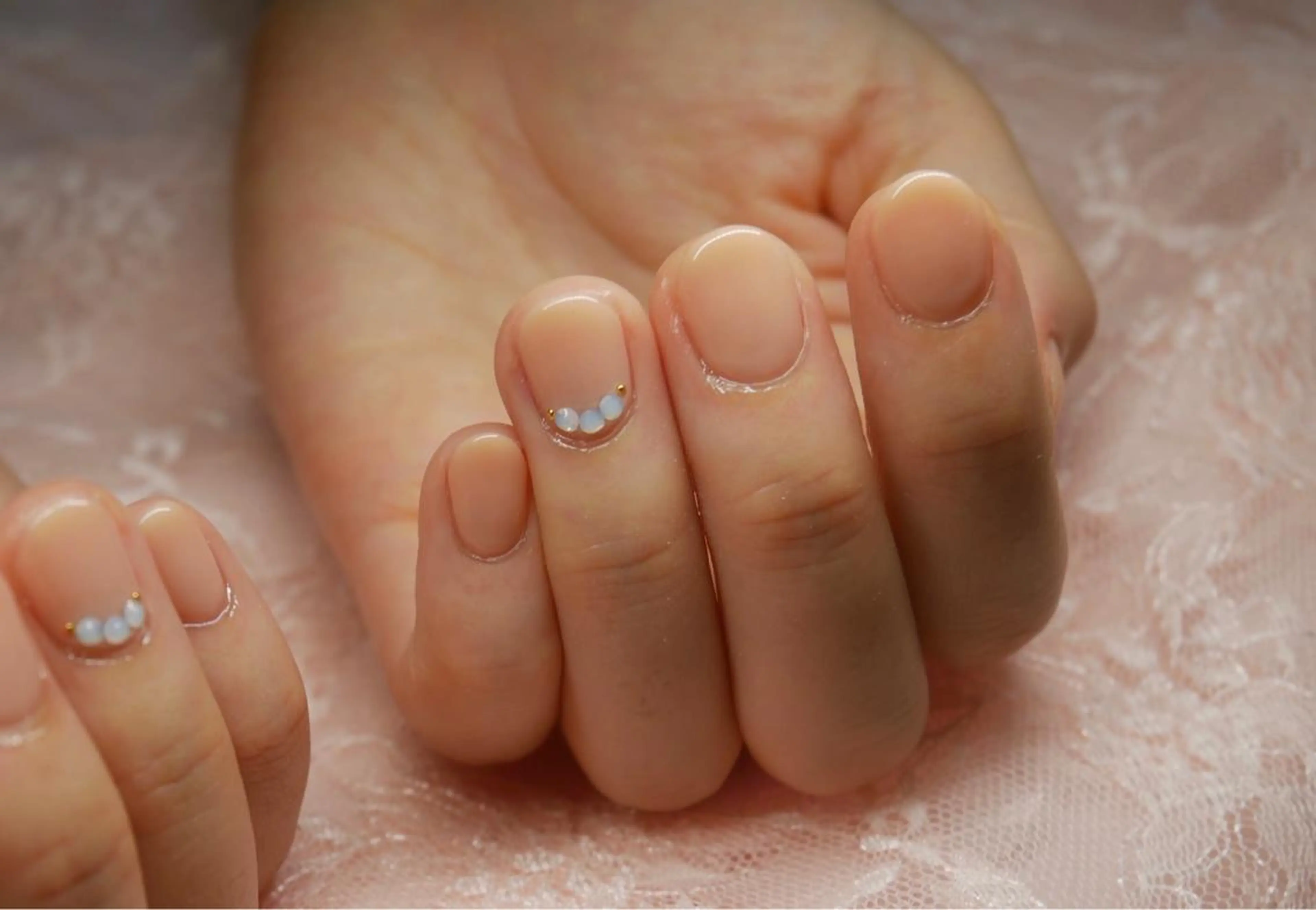 ネイル ストーンネイル Shirö by_avance 中野新橋所属・ネイルサロン Shiröのネイルデザイン