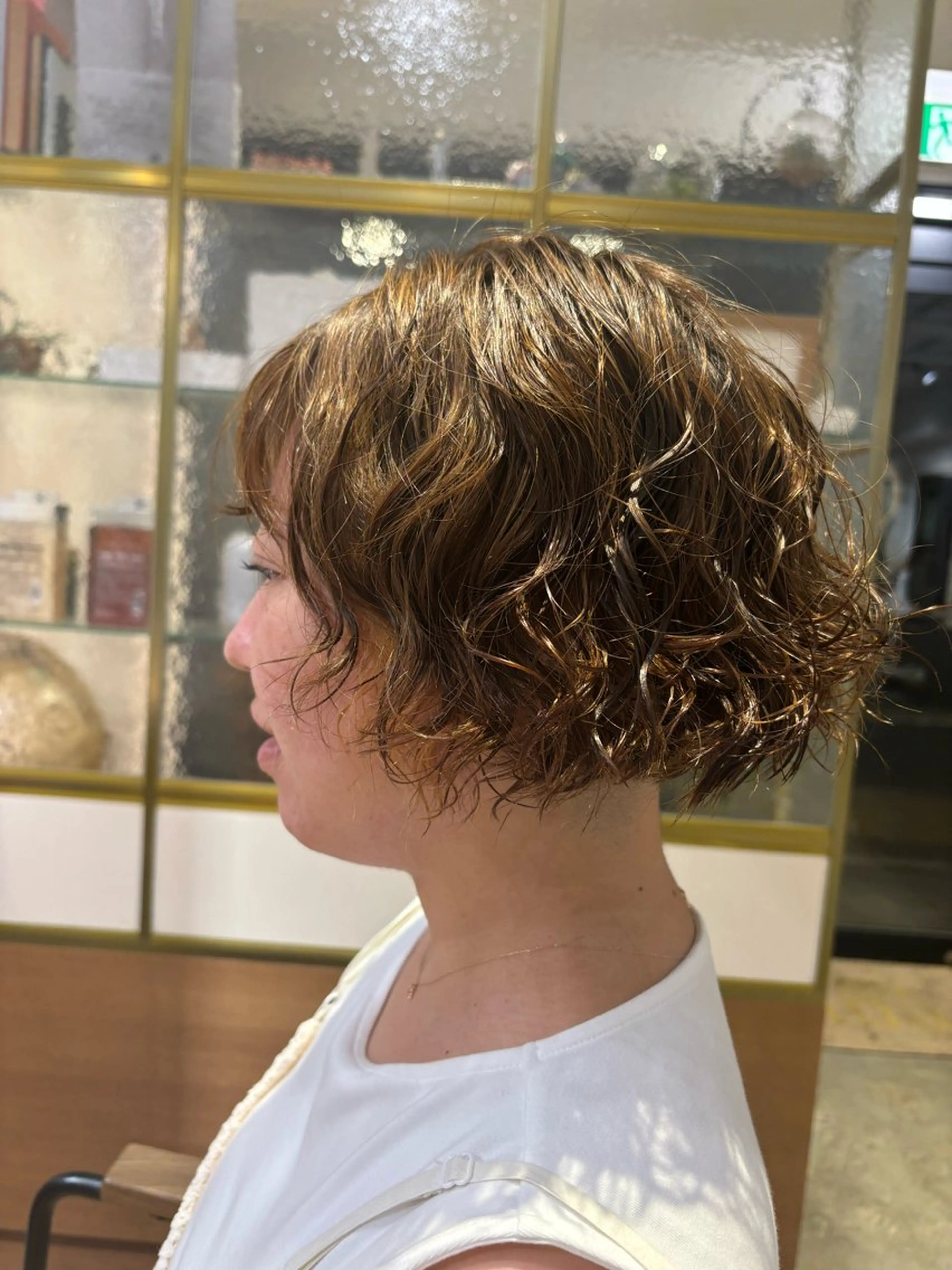 ショート パーマ ナルカワ アユミのヘアスタイル