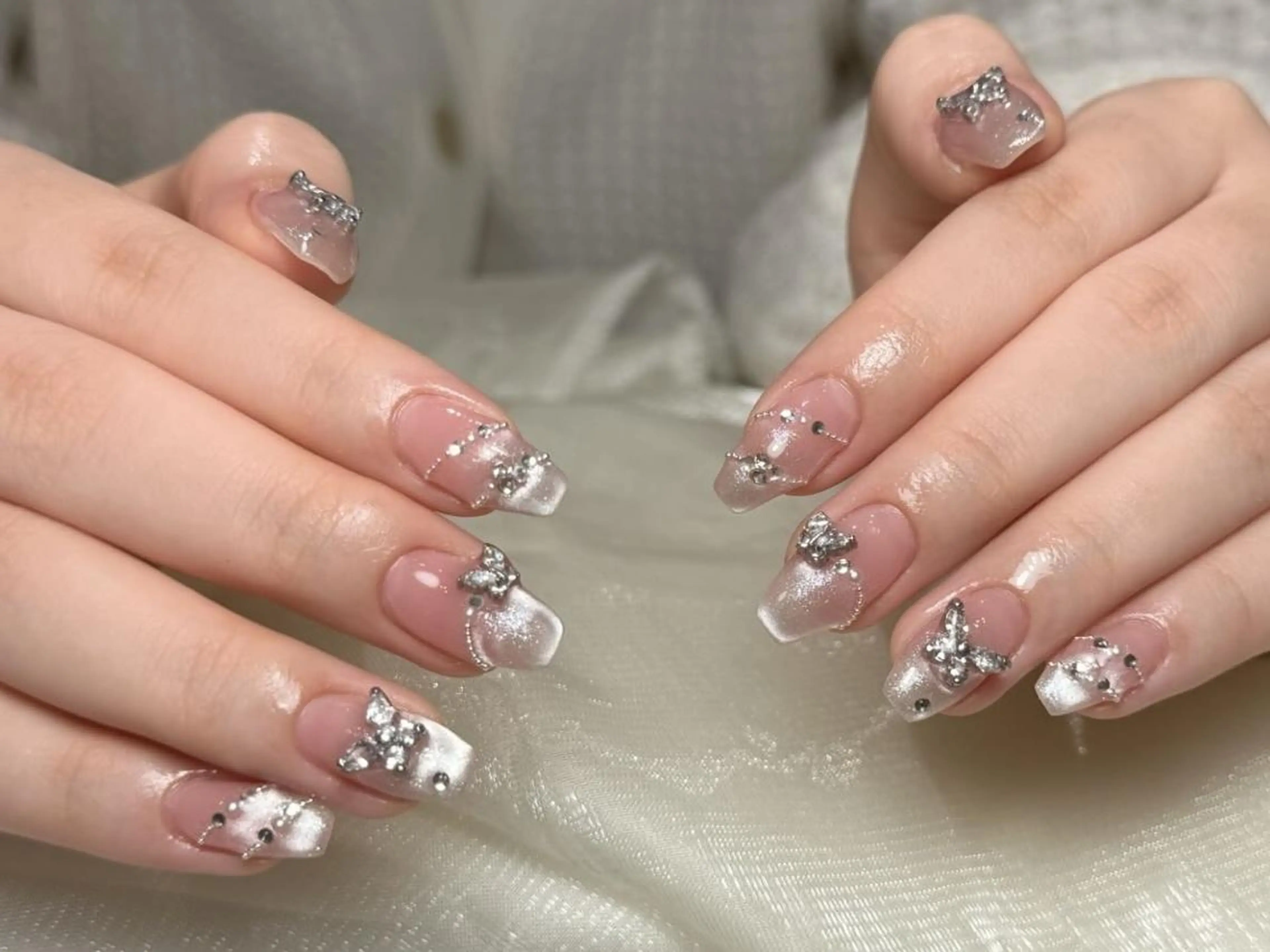 ネイル チークネイル 長さ出し フレンチネイル グラデーション マグネットネイル ハンドネイル 💕Dreamy KIYO💕のネイルデザイン