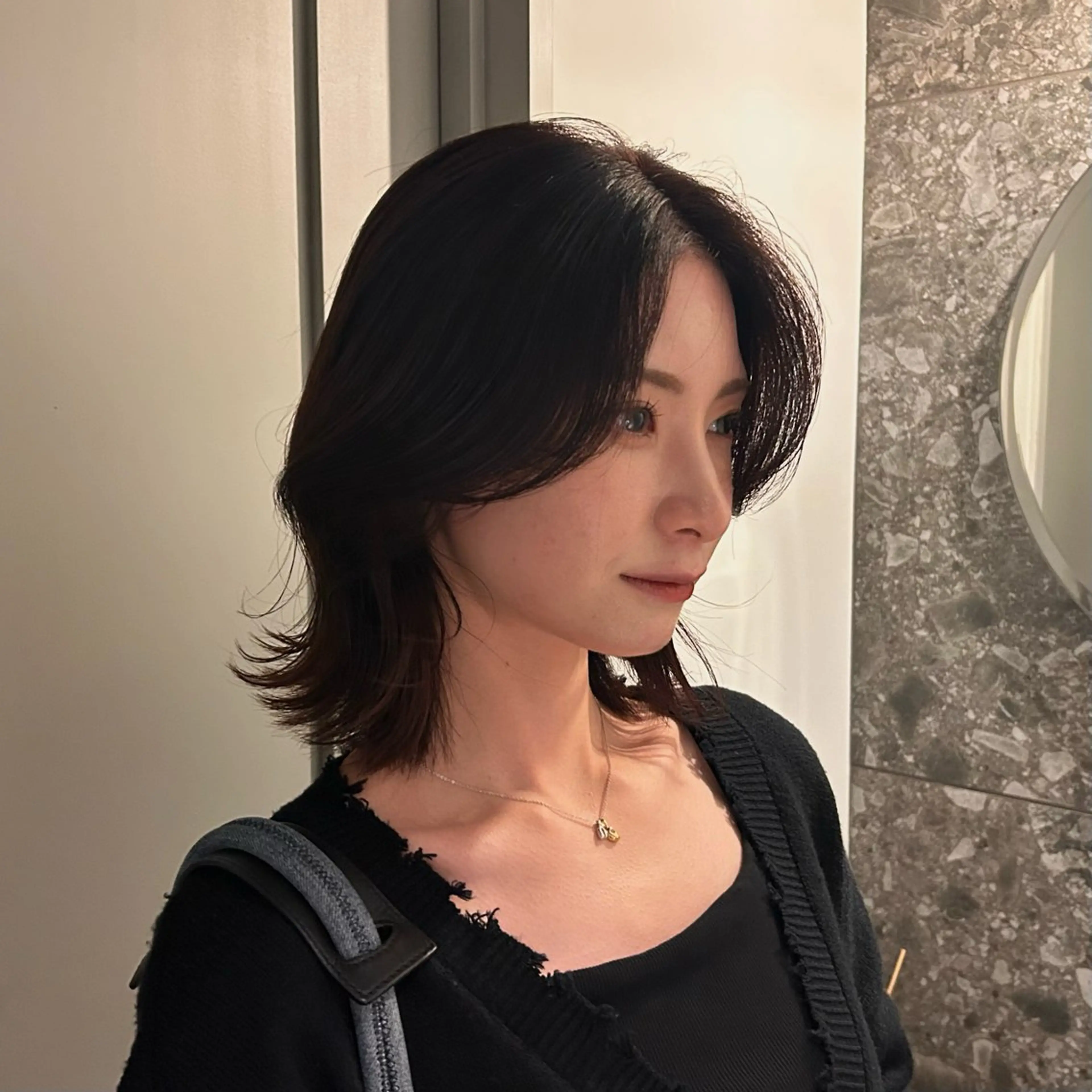 ミディアム カラー ブリーチ ブリーチなしカラー ヘアカラー MUKU 市川 莉花のヘアスタイル