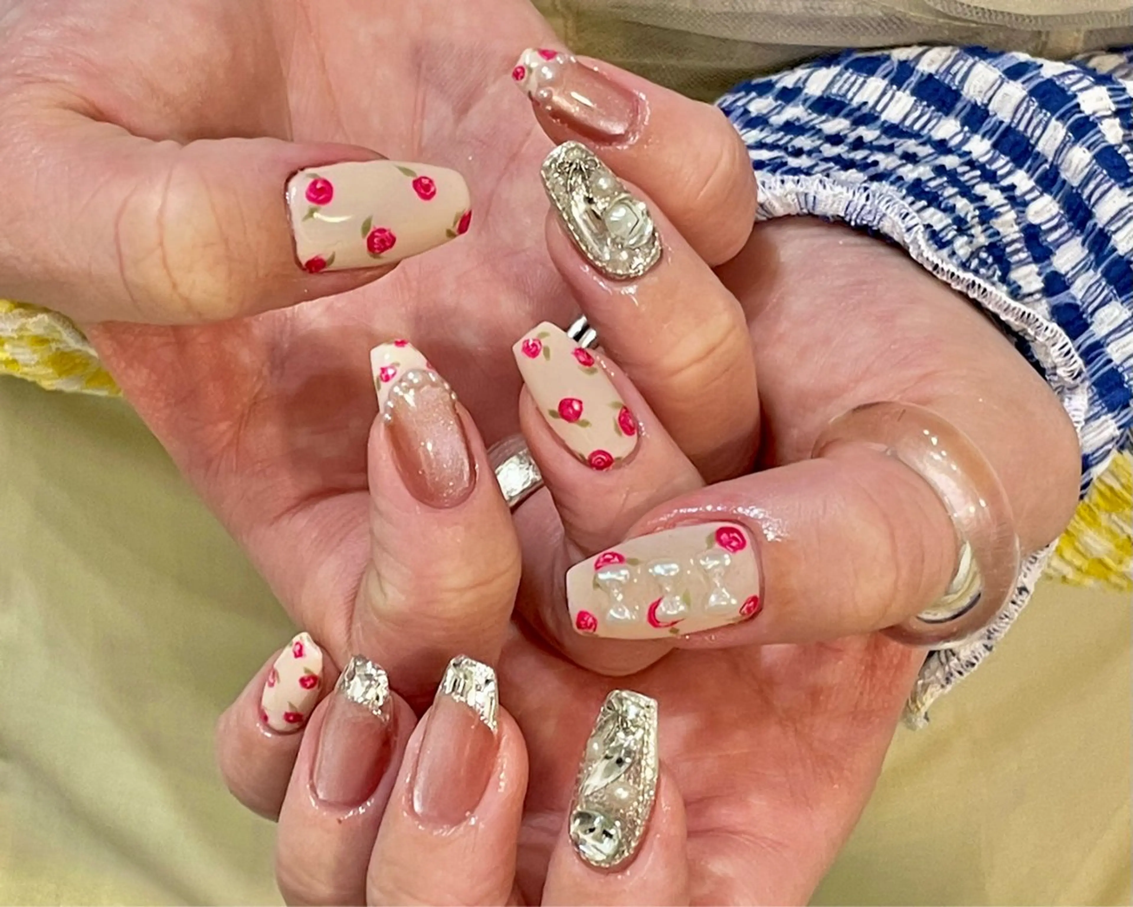 ネイル キラキラネイル シルバー nail salon CIELのネイルデザイン
