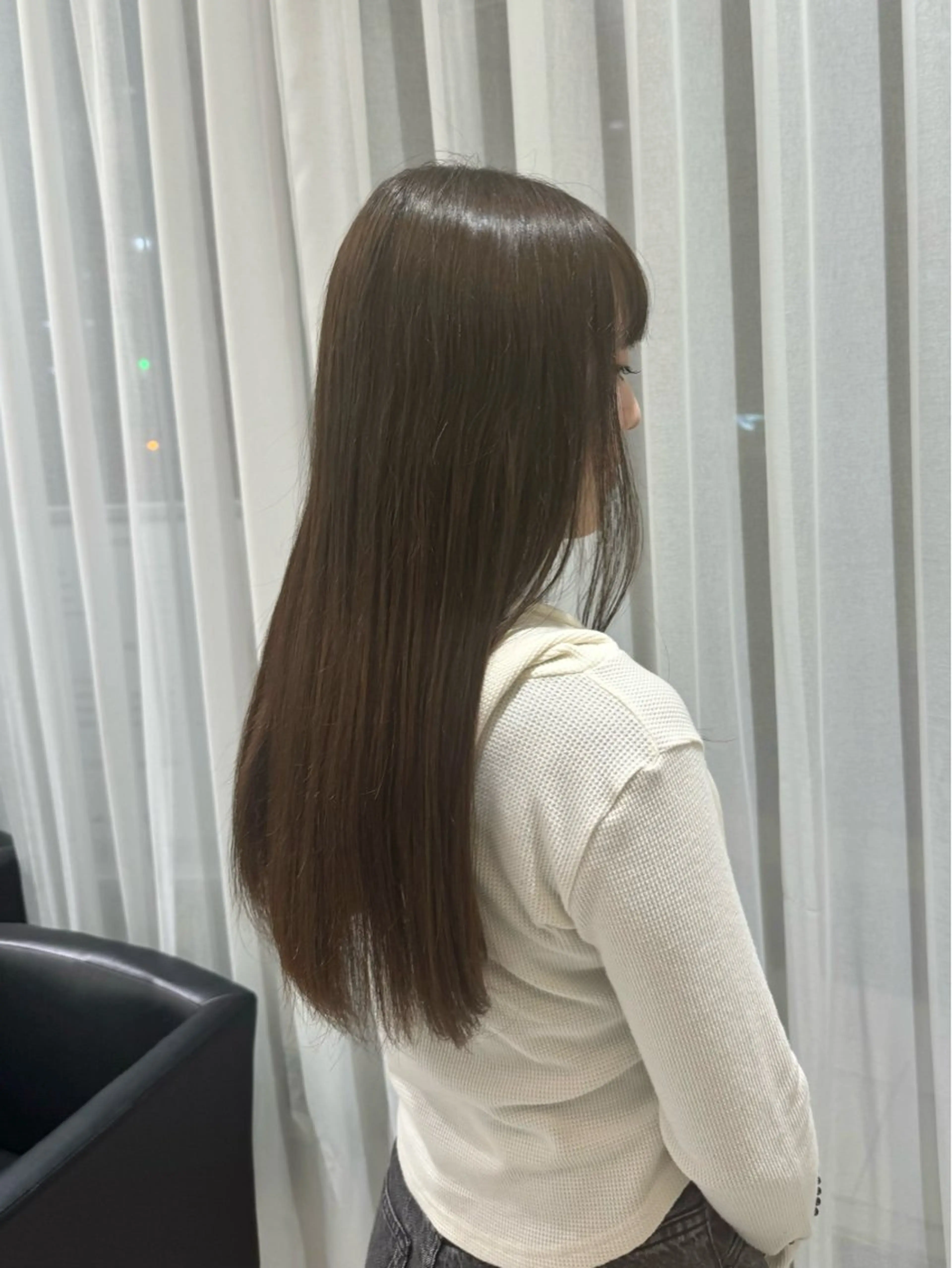 ロング カラー ヘアカラー トリートメント ひなの🫧ベージュ系 艶カラーのヘアスタイル