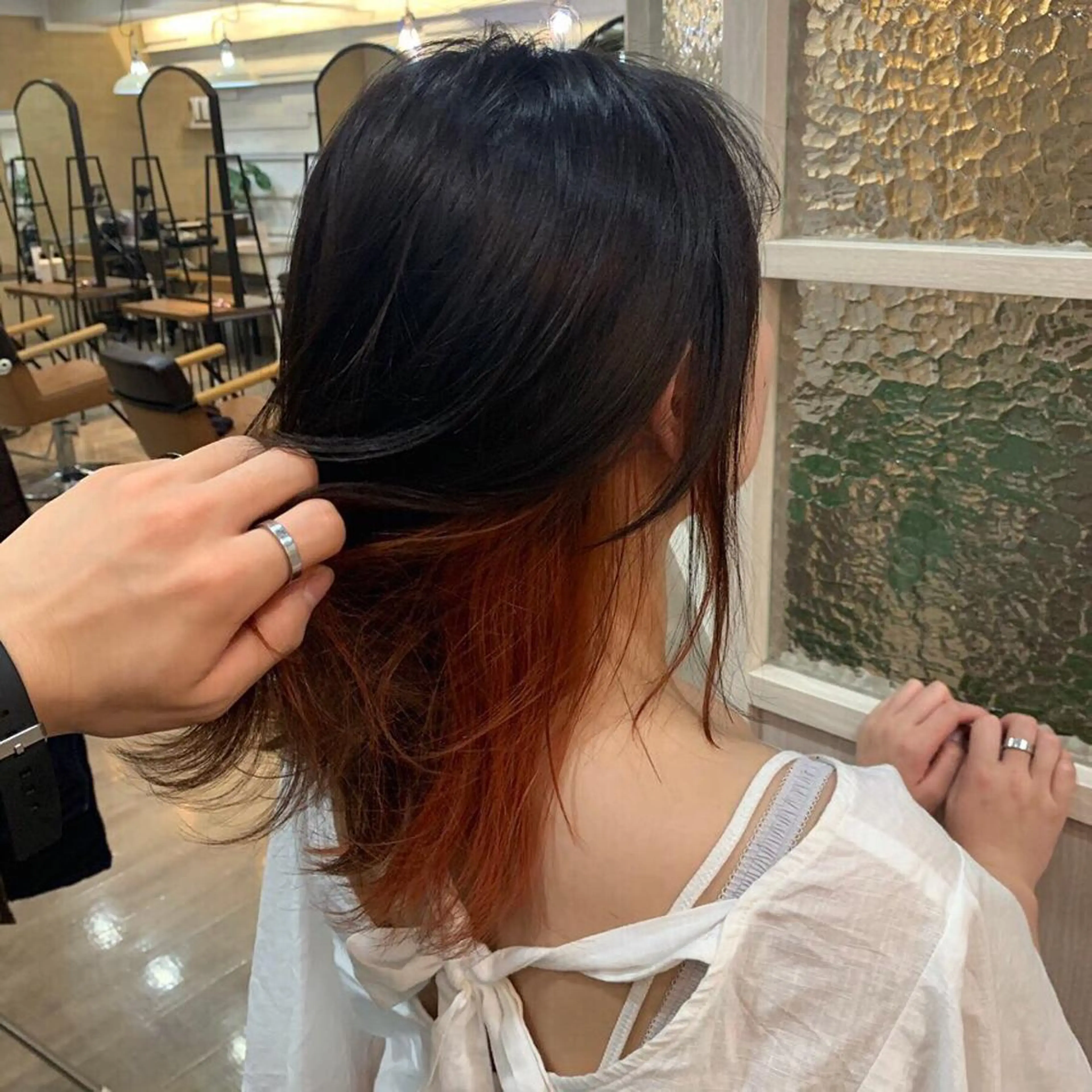 セミロング 🌈re-room EIKI🇰🇷のヘアスタイル