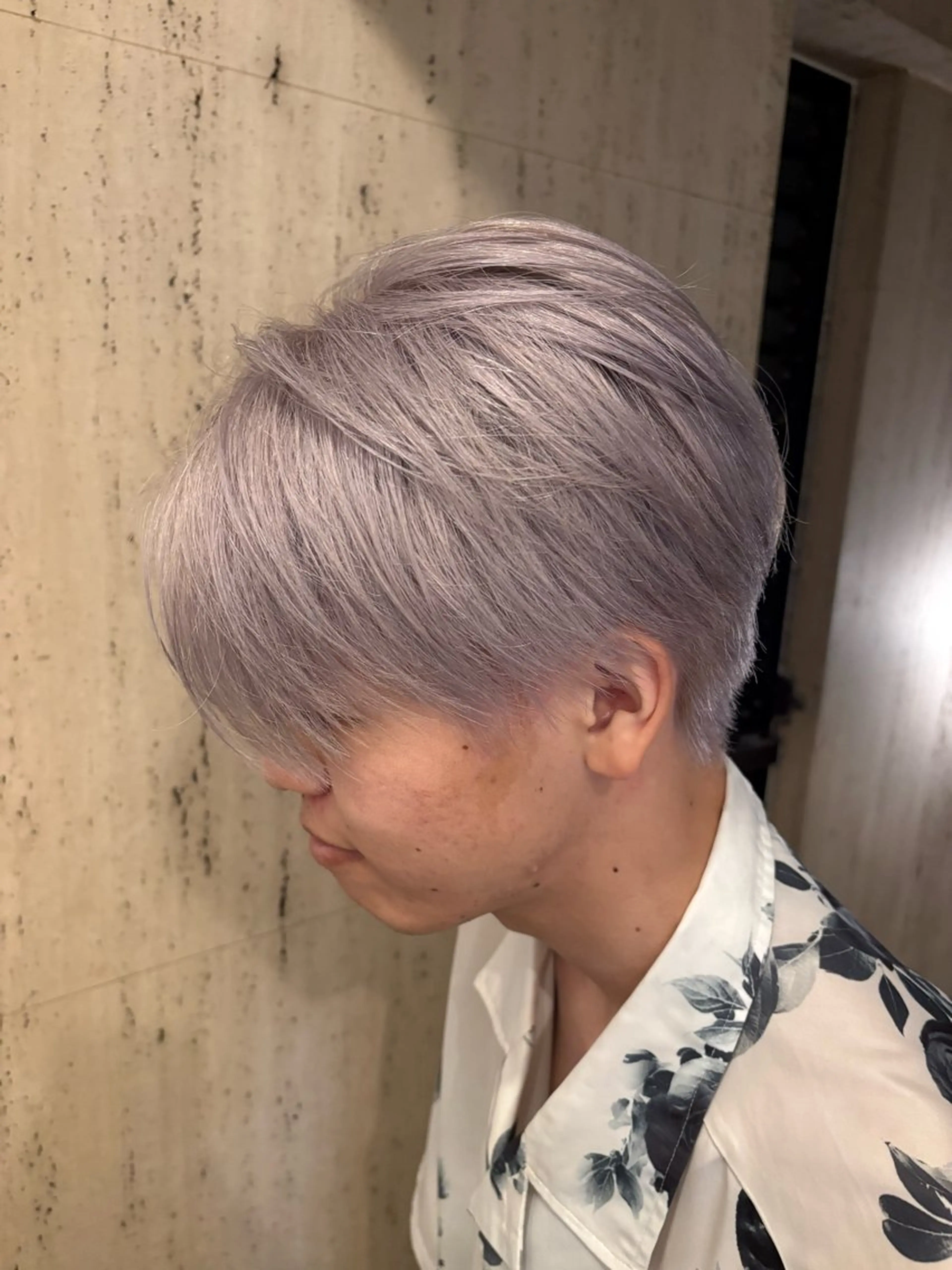 メンズダブルカラーの写真