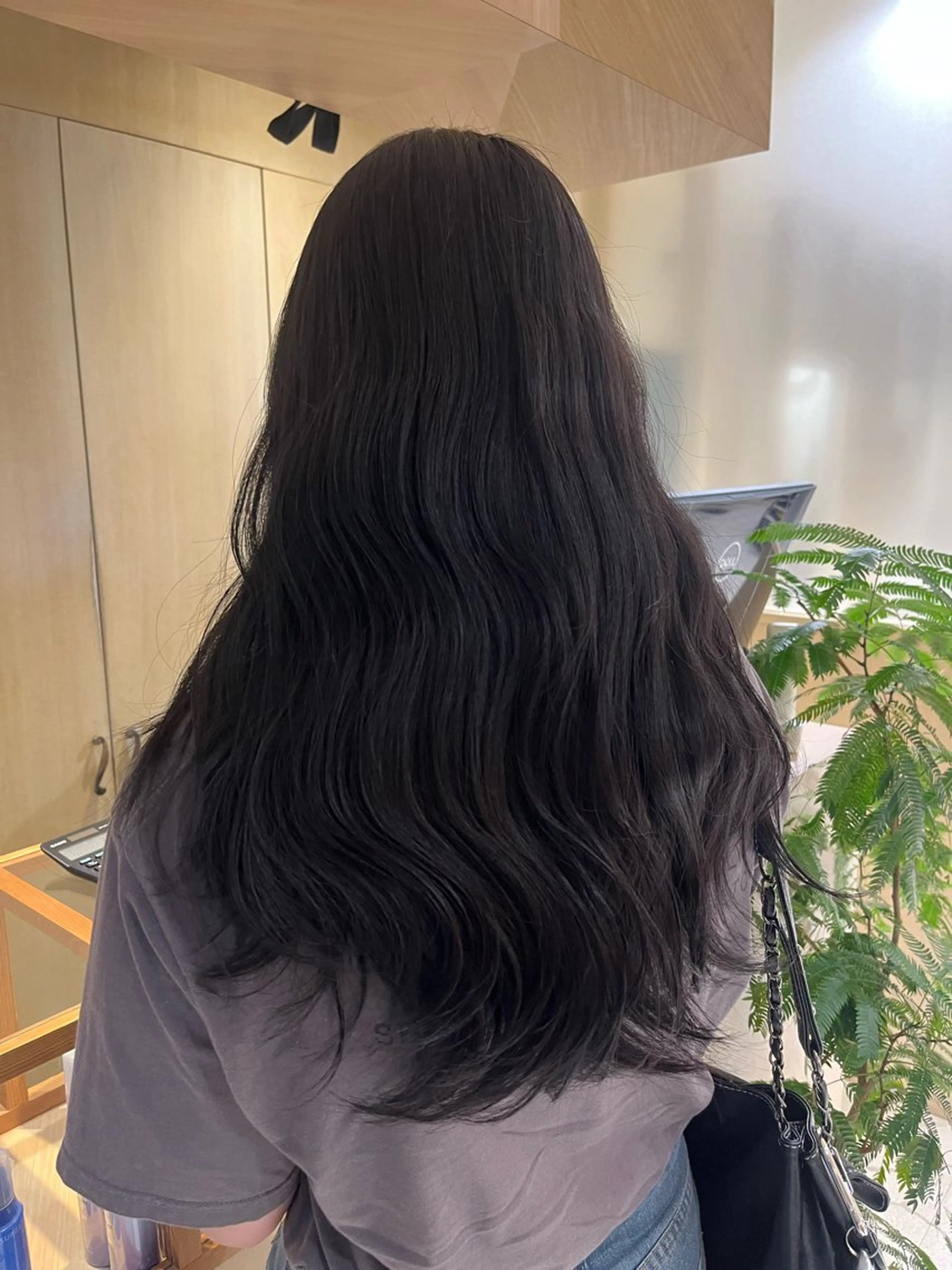 ロング カラー 中山 優里のヘアスタイル