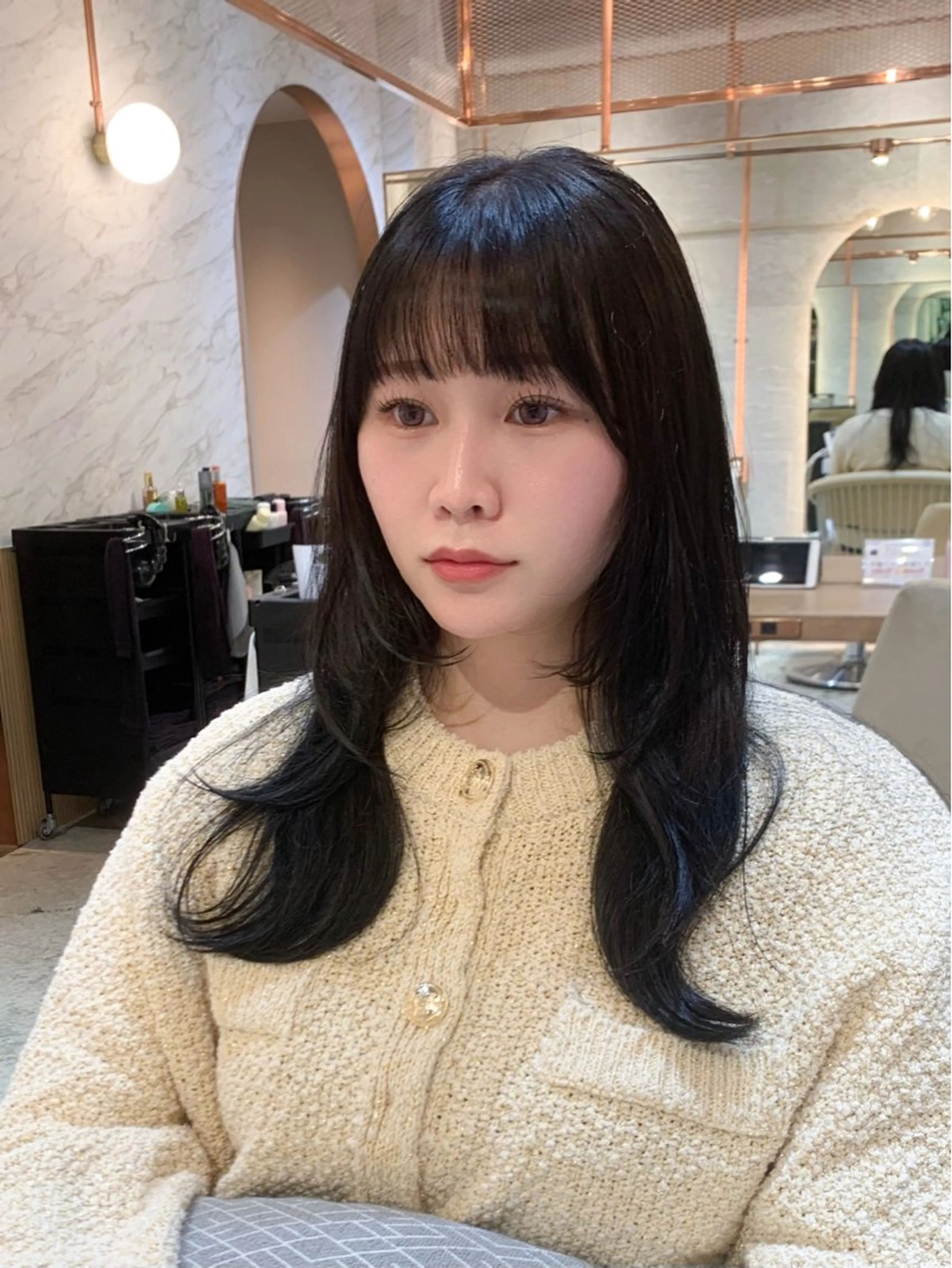 セミロング カラー 透明感カラー／韓国 レイヤーmomokaのヘアスタイル