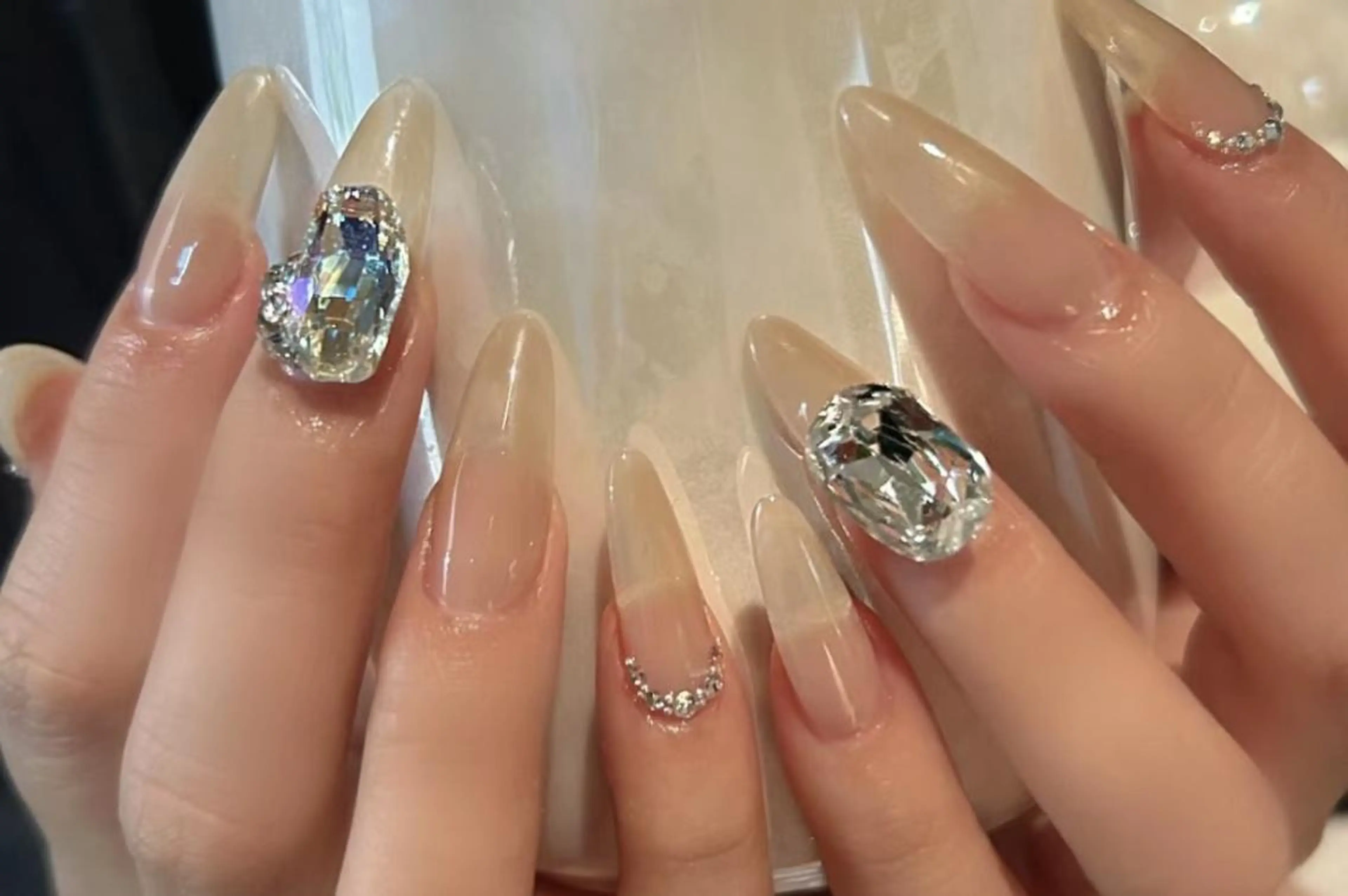 ネイル VIVIAN リサのネイルデザイン