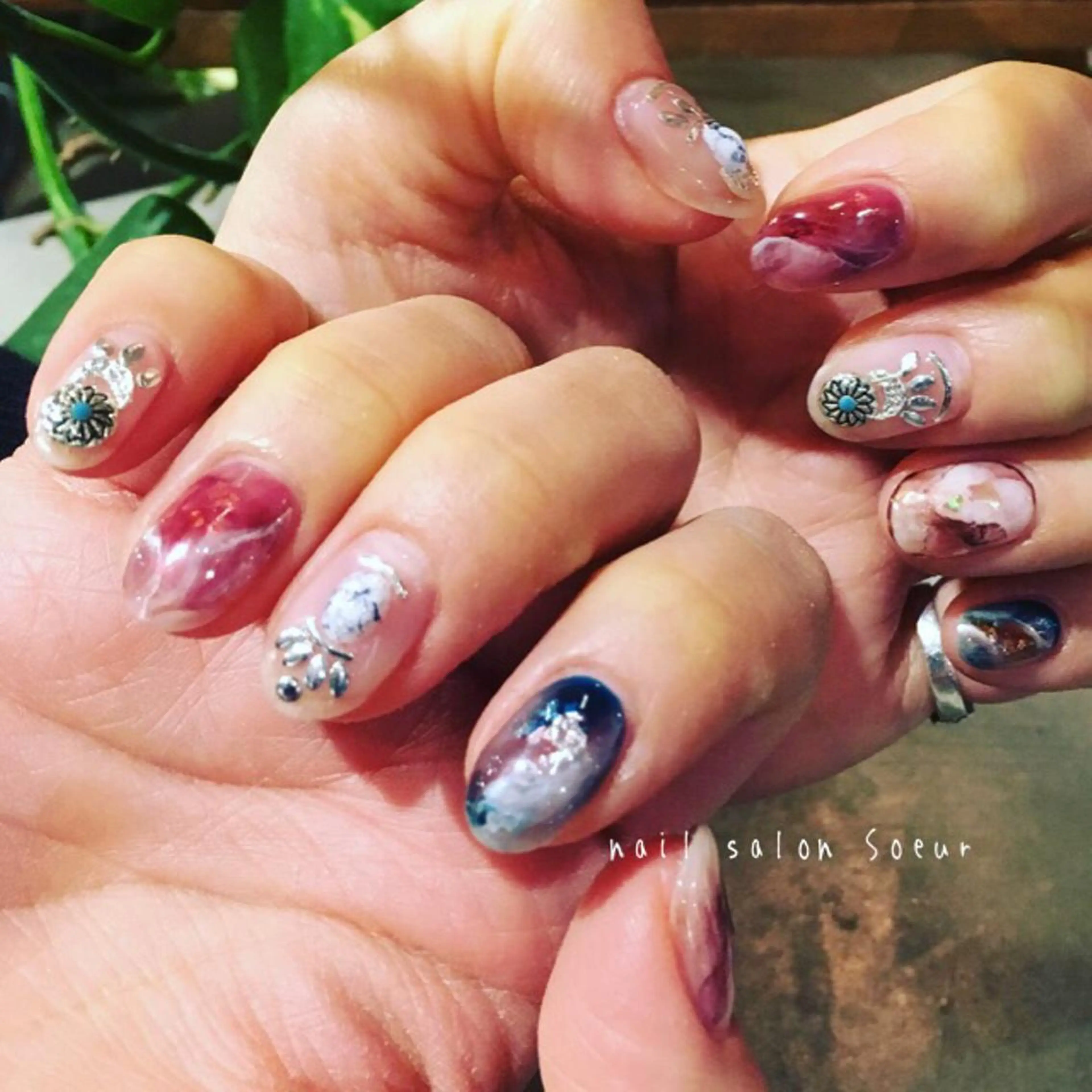 ネイル アートネイル 長さ出し ジェルネイル マットネイル ミラーネイル ハンドネイル nail salon Soeurのネイルデザイン