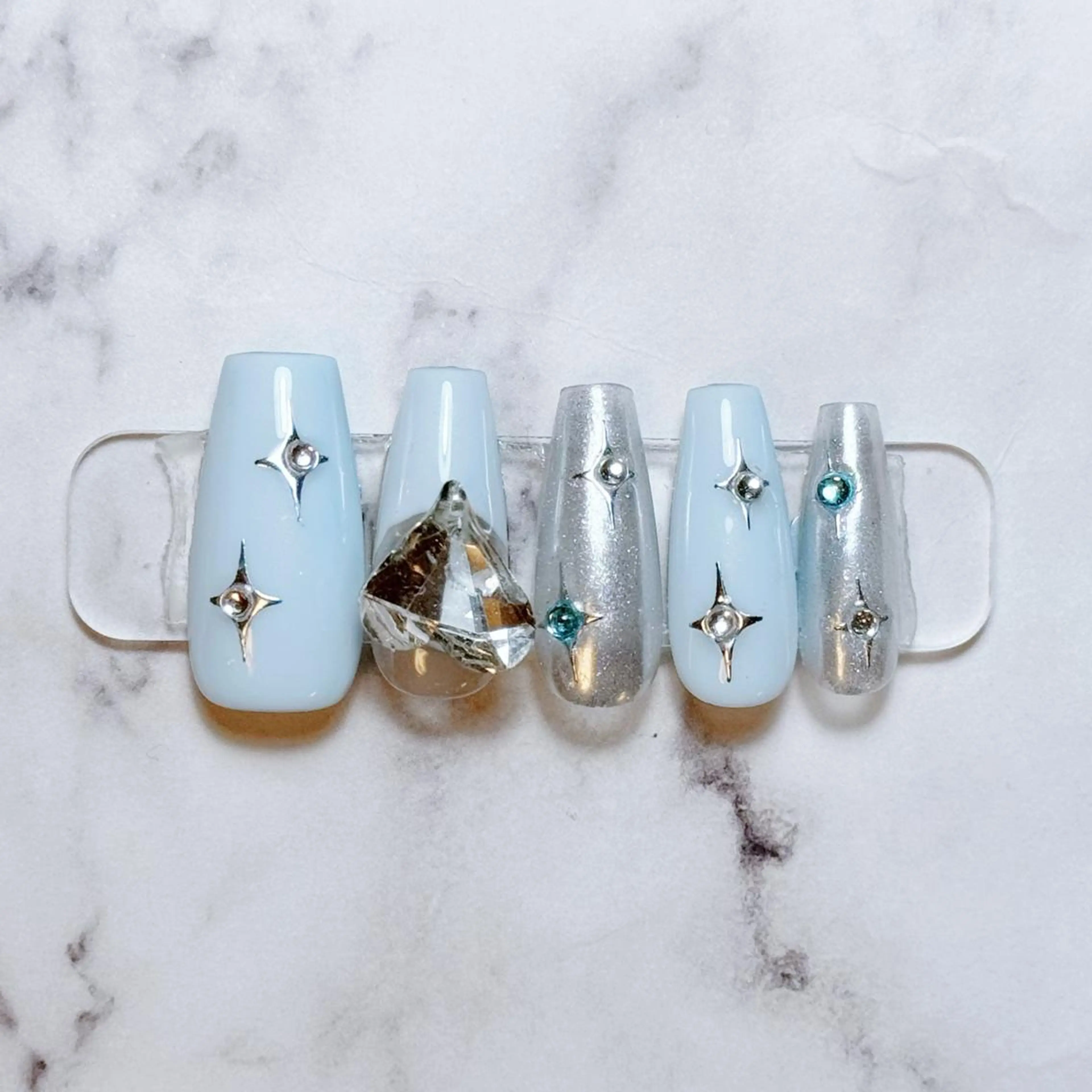 ネイル 🌈Yun nail hyejin💋のネイルデザイン