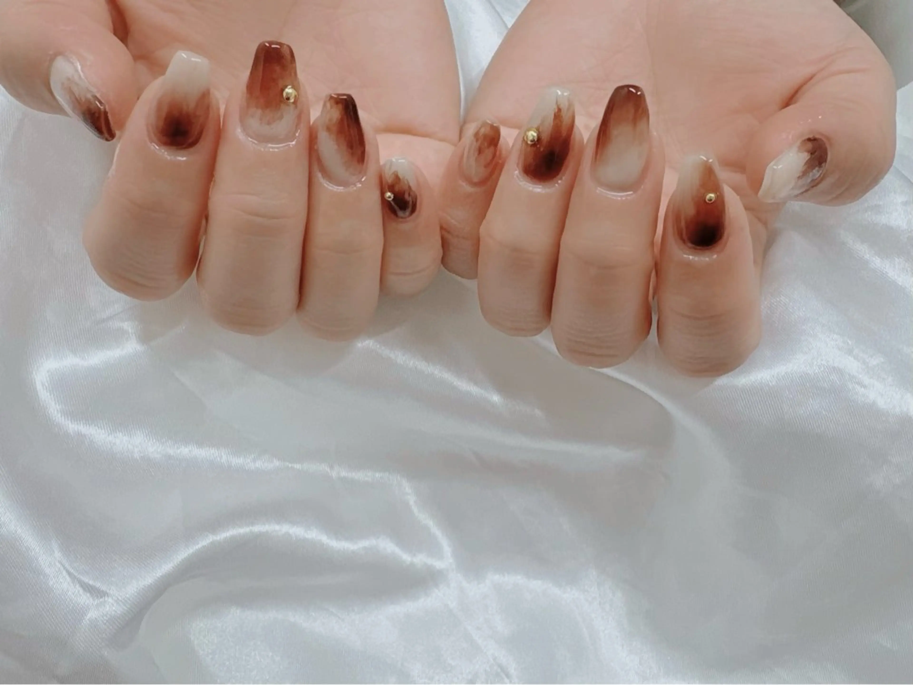 ネイル ハンドネイル ハンドケア Regene ARAKIのネイルデザイン