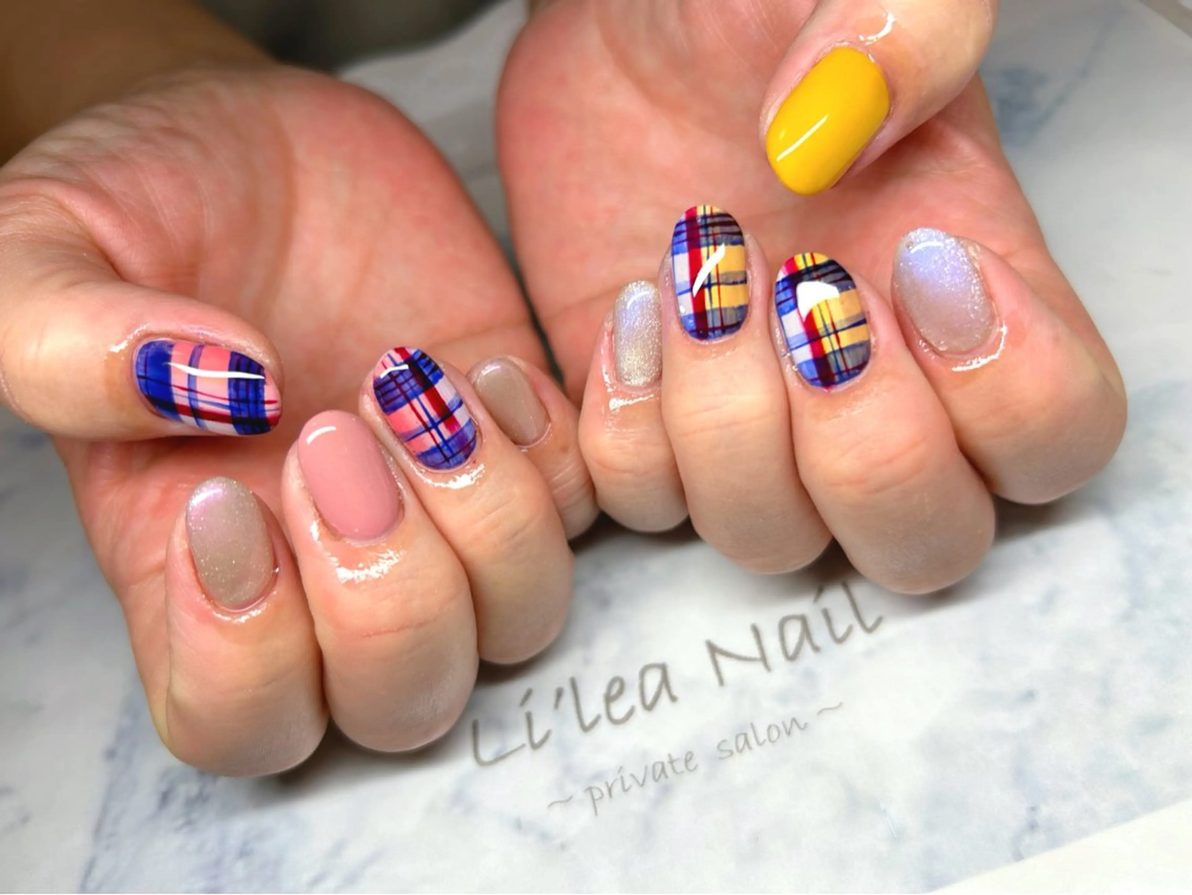 ネイル Li'leaNail AINAのネイルデザイン