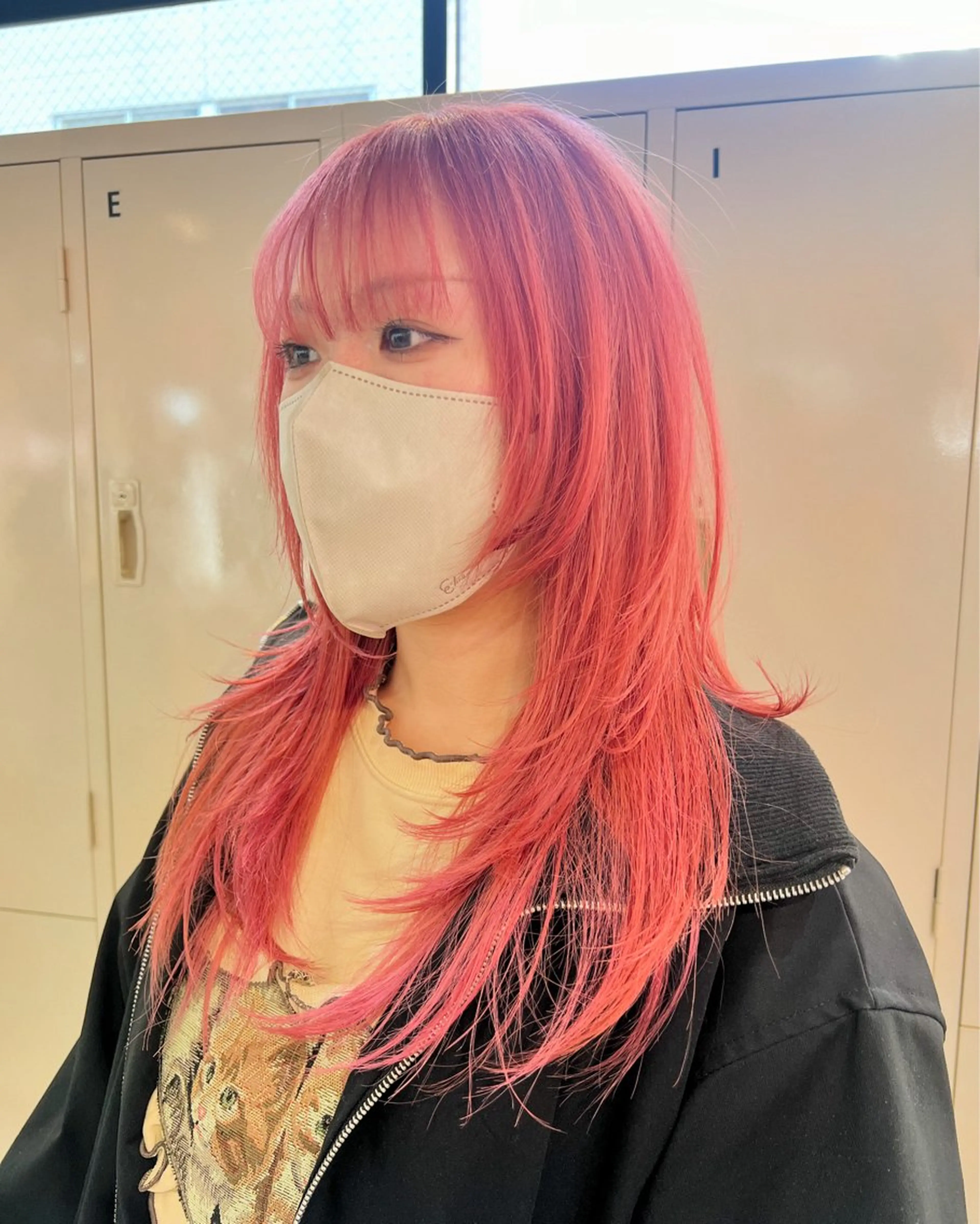 セミロング カット ヘアカラー 💥ウルフカット デザインあんな💥のヘアスタイル