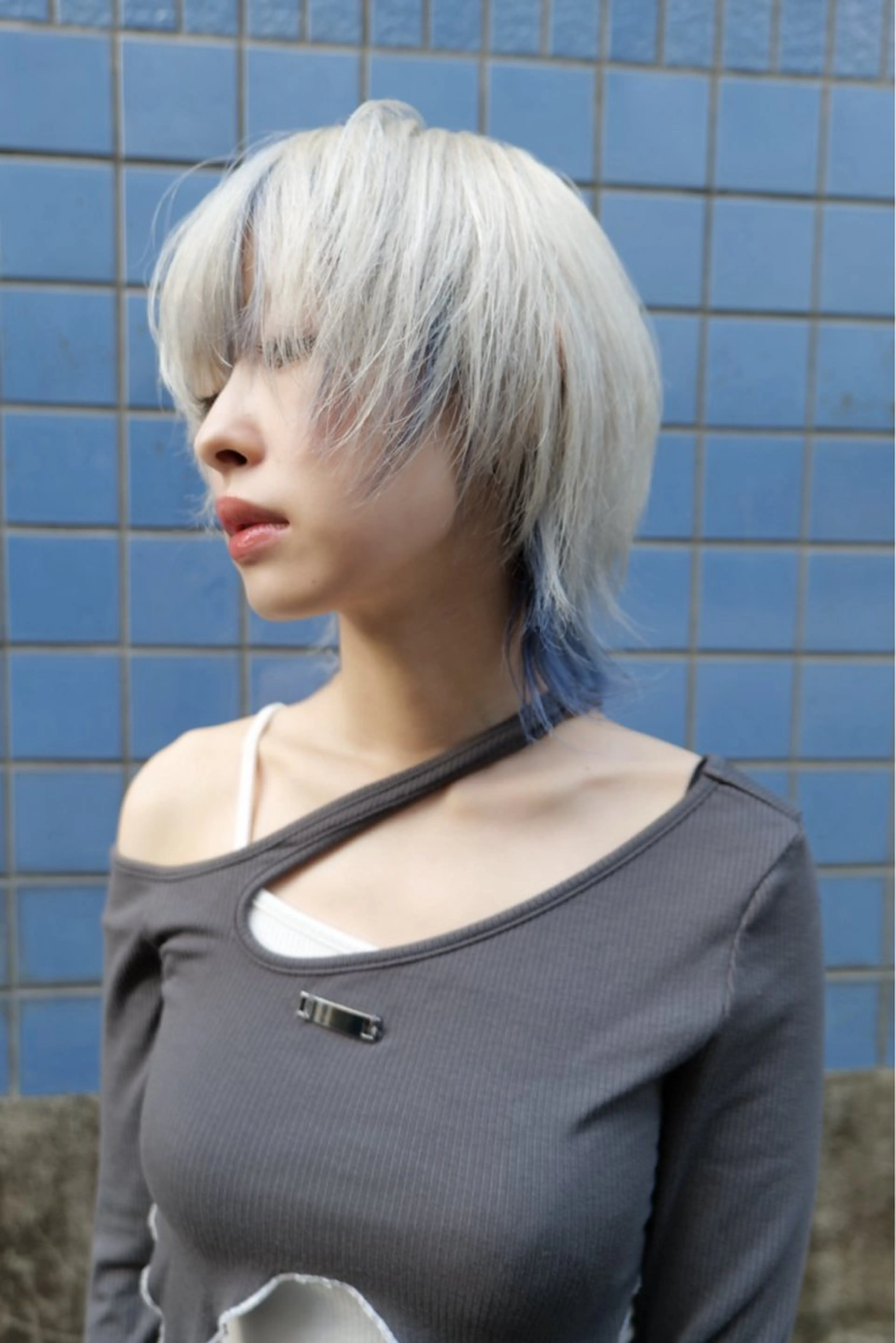 ショート カラー ブリーチ 𝙱𝙻𝙴𝙽 𝚋𝚢 𝚍𝚘𝚝.所属・🤍BLEN 窓🤍のヘアスタイル