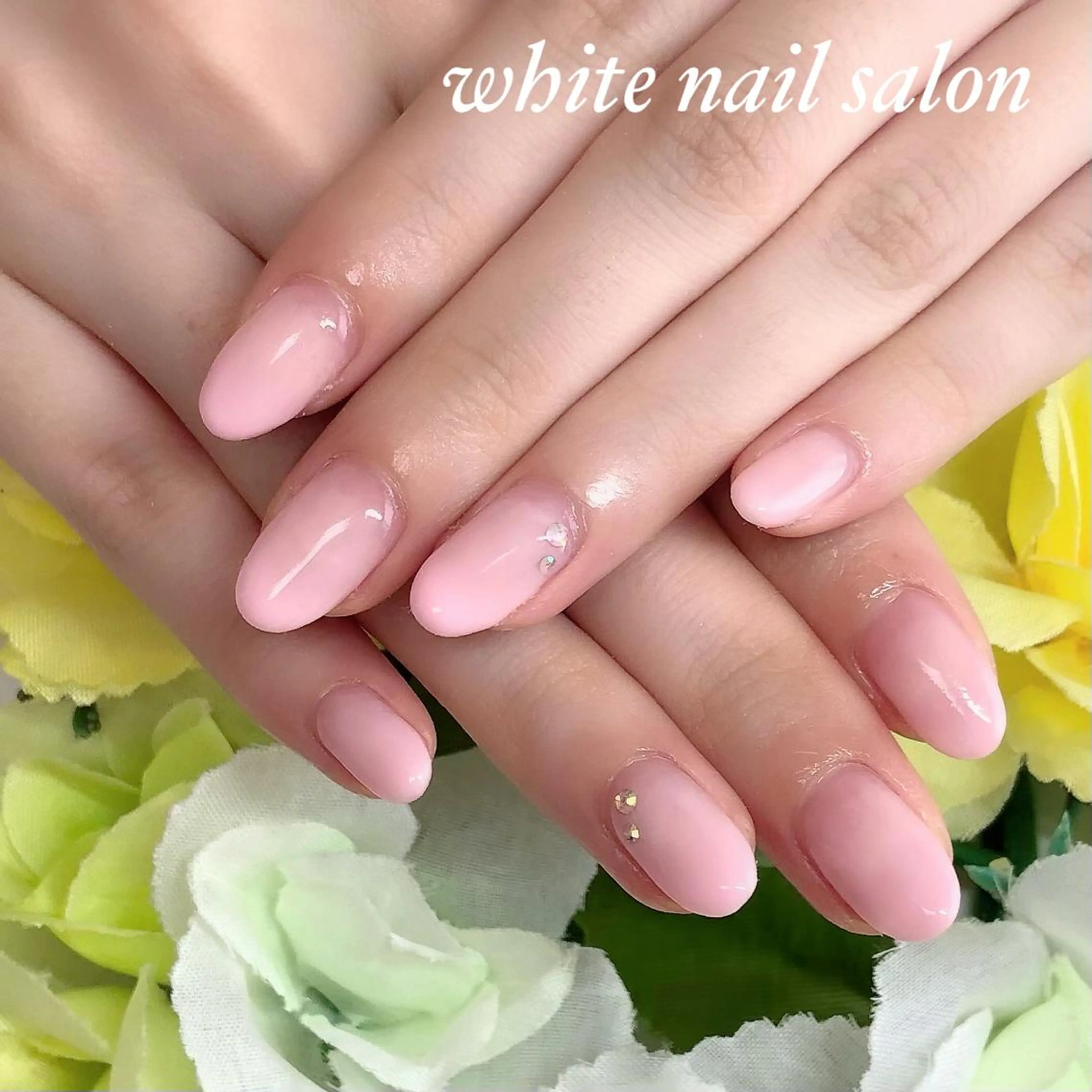 ネイル アートネイル フレンチネイル ジェルネイル ハードジェル 持ち込み ハンドネイル white nail salonのネイルデザイン