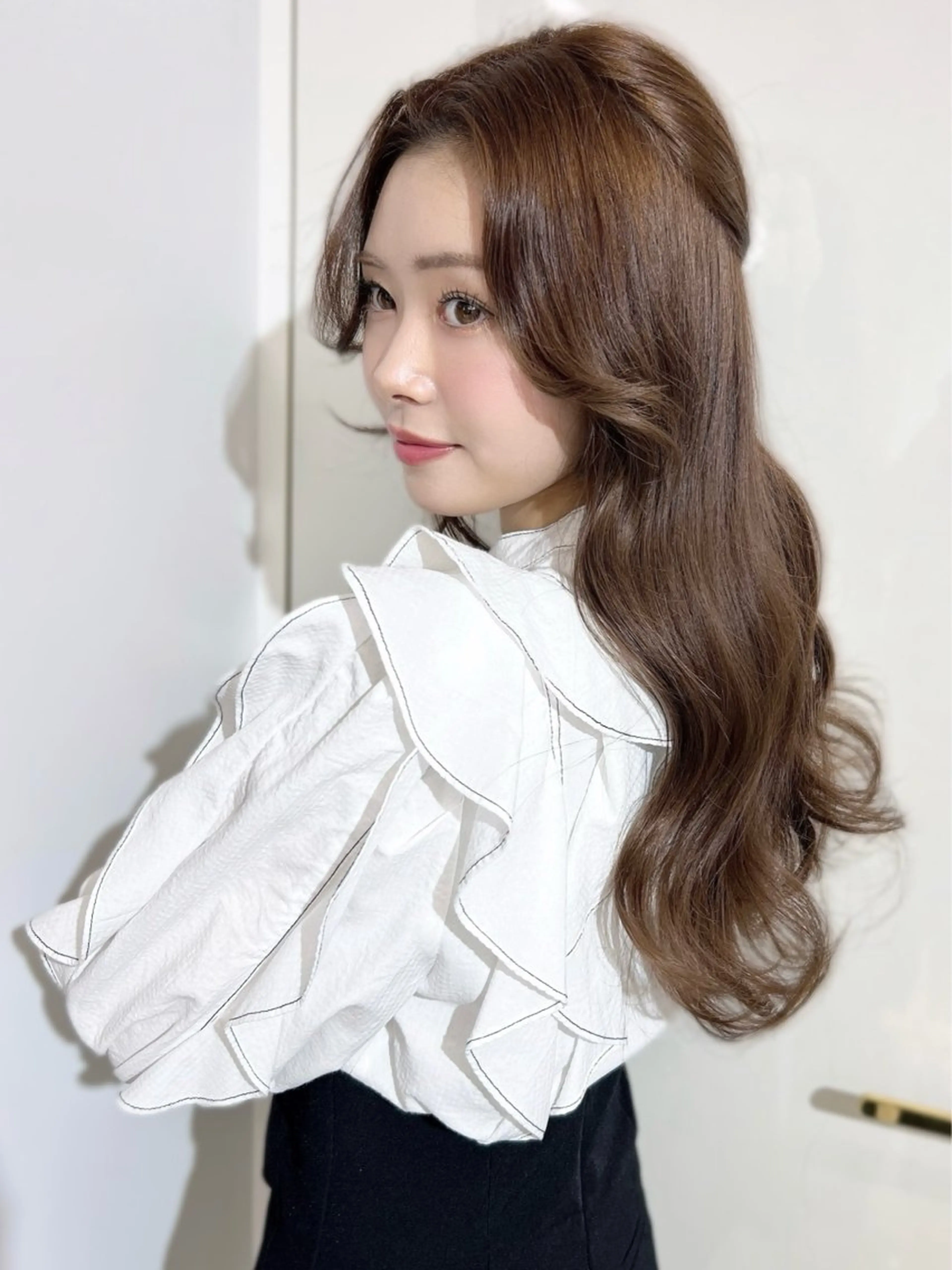 ロング カラー ベージュカラー ダブルカラー 顔周りカット ヘアカラー 盛れる顔周り🤍渋谷 Risa🎀のヘアスタイル