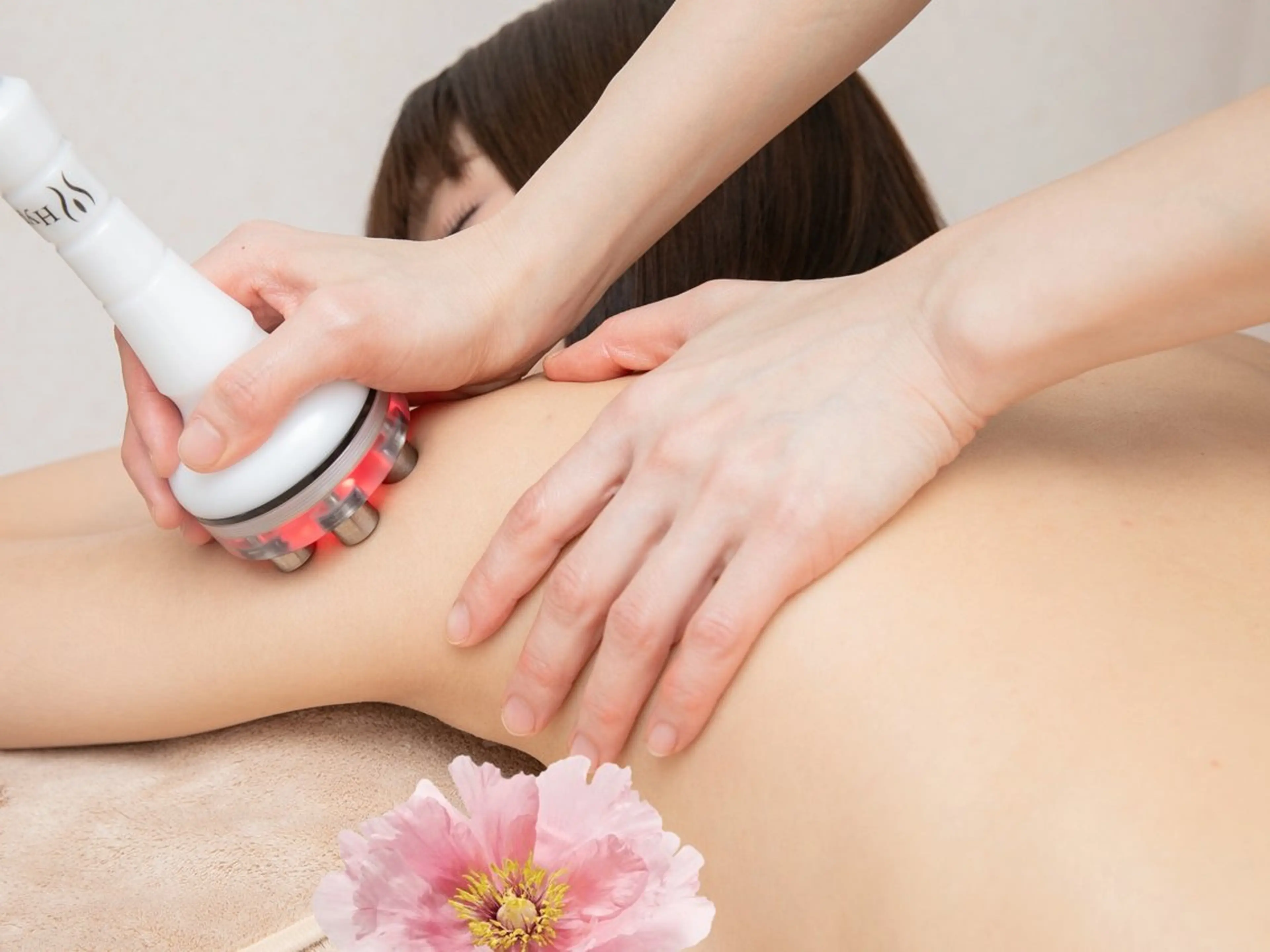 ニの腕ハミ肉を引き締め]ハイパーナイフ全身かけ放題90分　9980円の写真