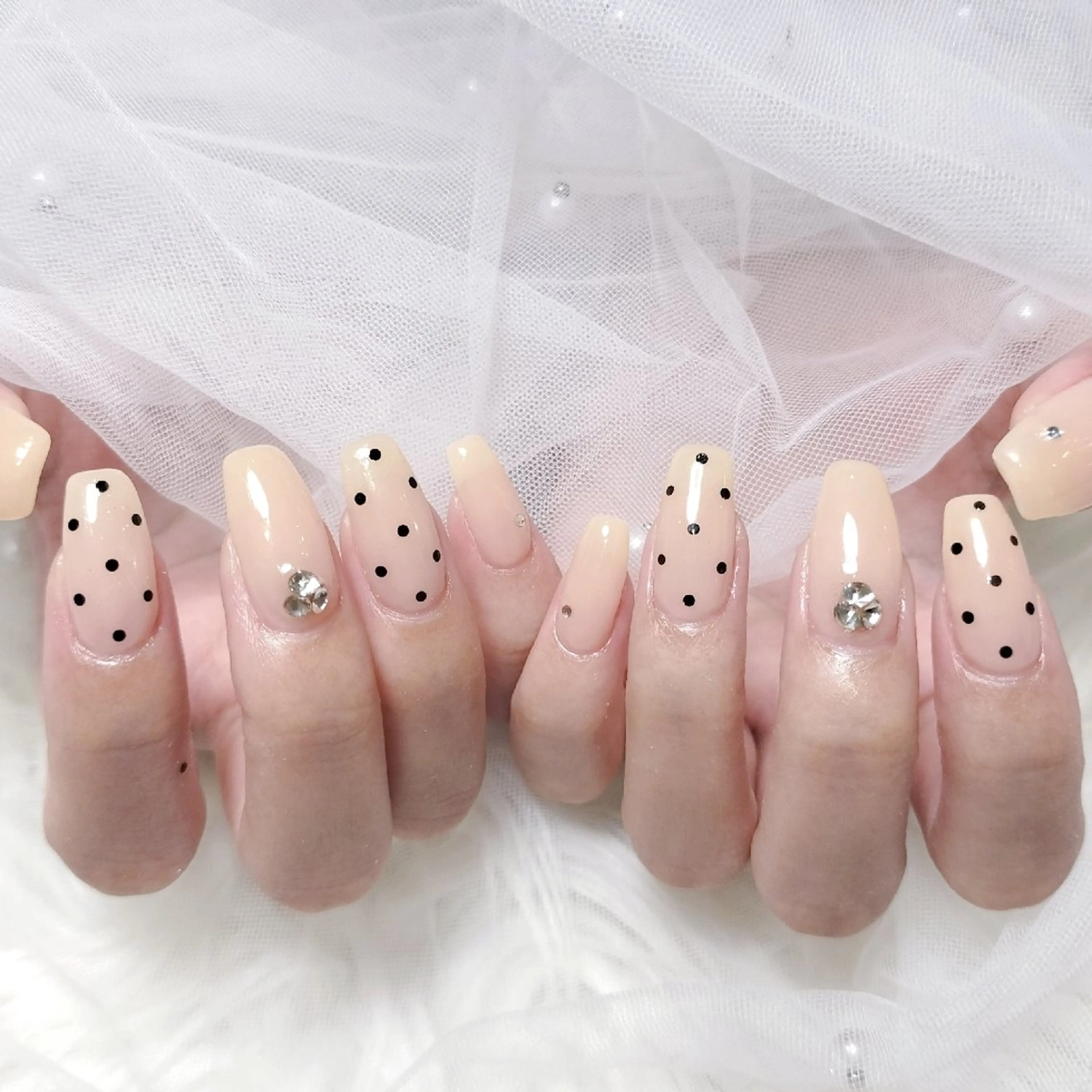 ネイル ドット ハンドネイル MAKI🎀Nail 堺筋本町/心斎橋のネイルデザイン