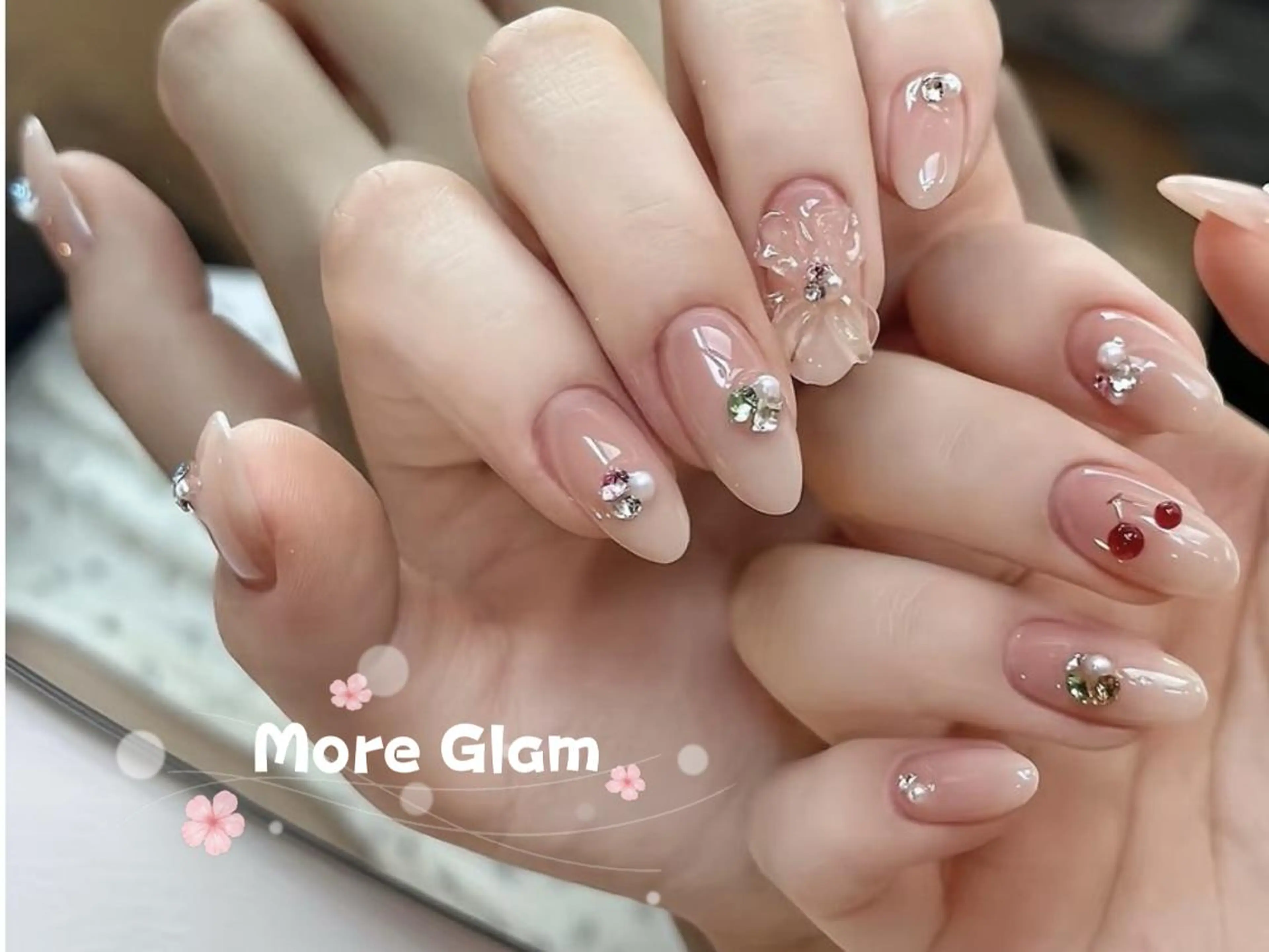 ネイル 長さ出し フットネイル フレンチネイル ジェルネイル ガラスフレンチ MoreGlam ネイルのネイルデザイン