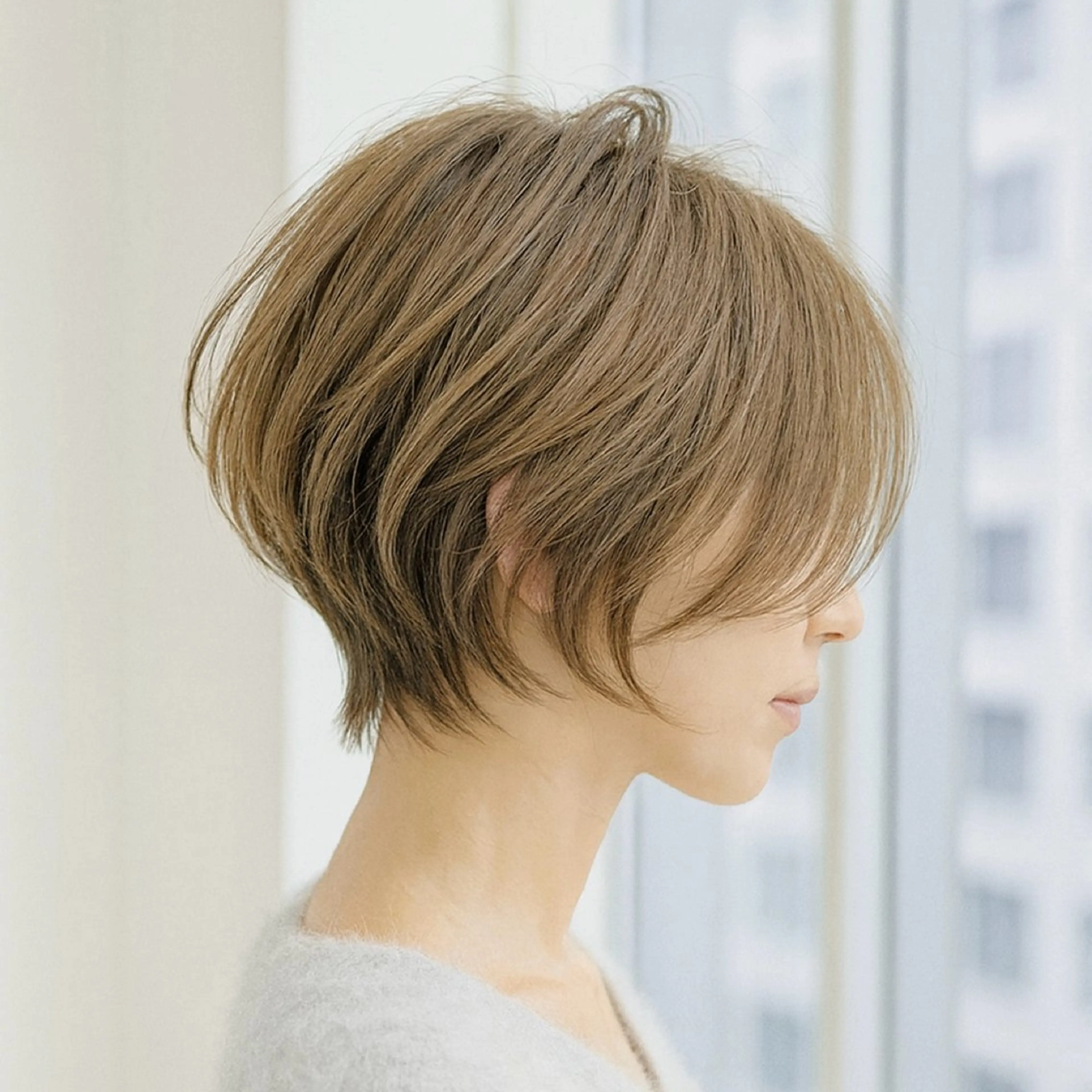 ショート 美才治   秀欣 (ビサイジ ヒデキ)のヘアスタイル