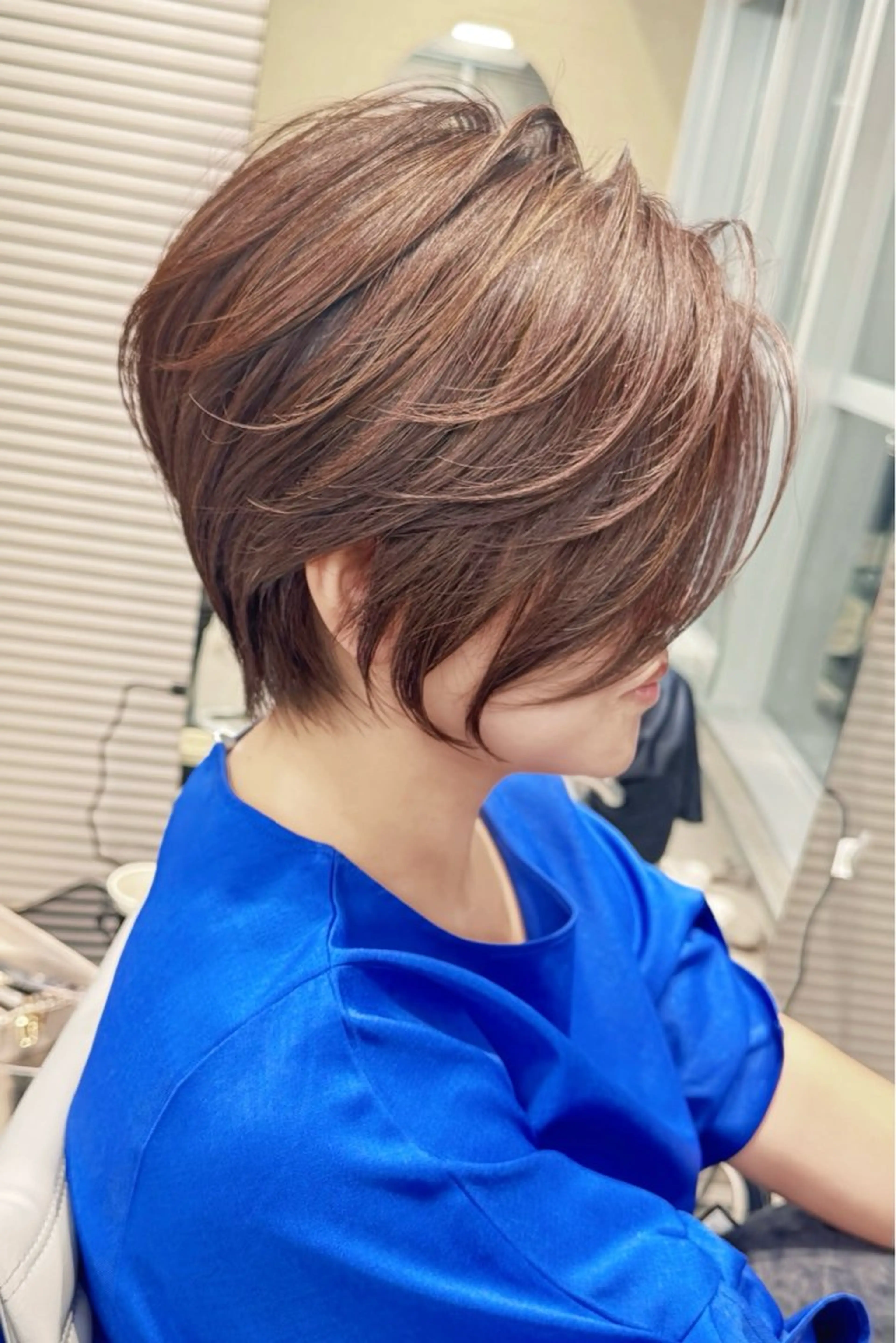 ショート 美才治 秀欣 (ビサイジ ヒデキ)のヘアスタイル